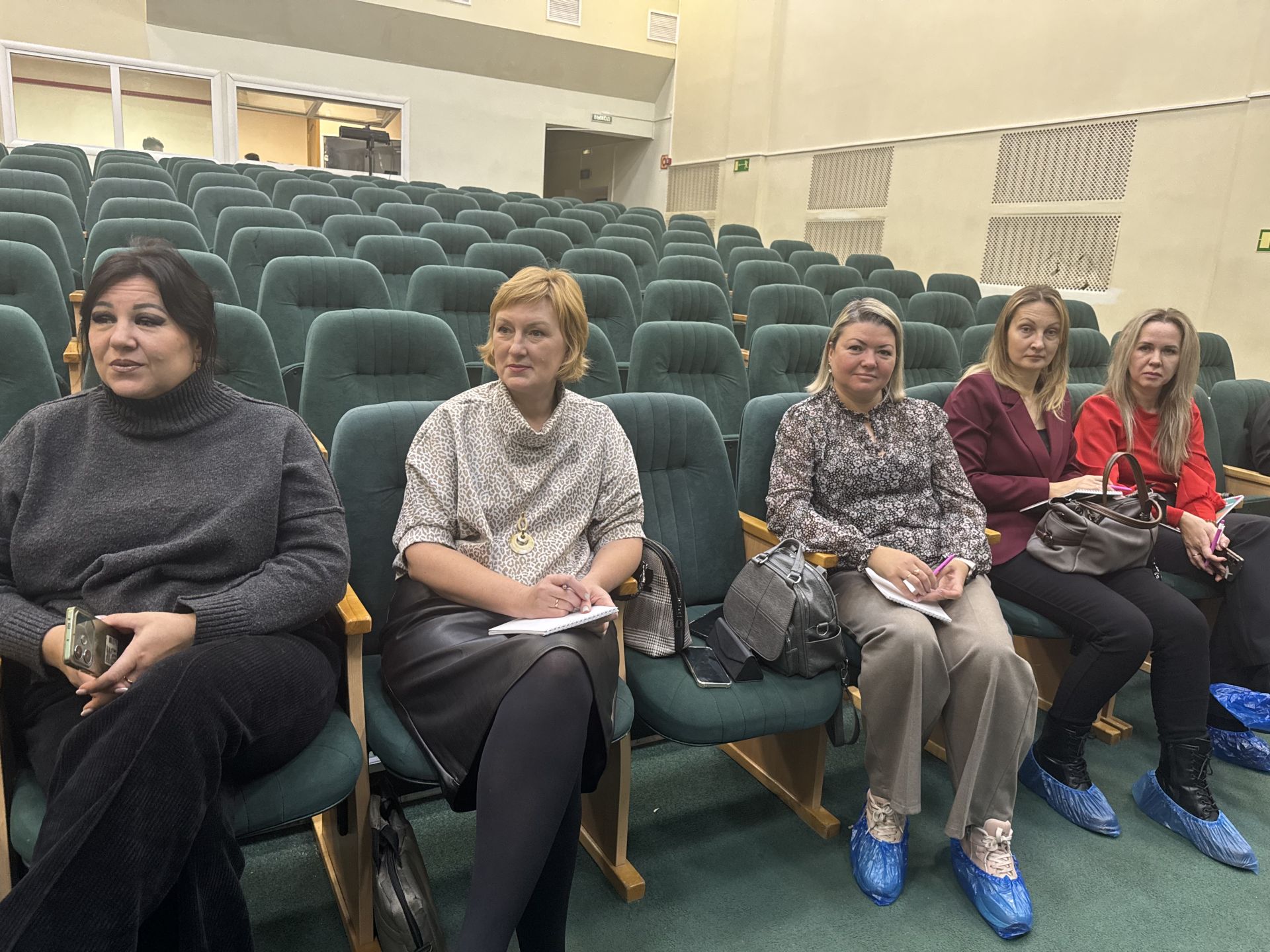 Телефон доверия заработал ещё громче: в Чистополе подвели итоги грантового проекта Минмола