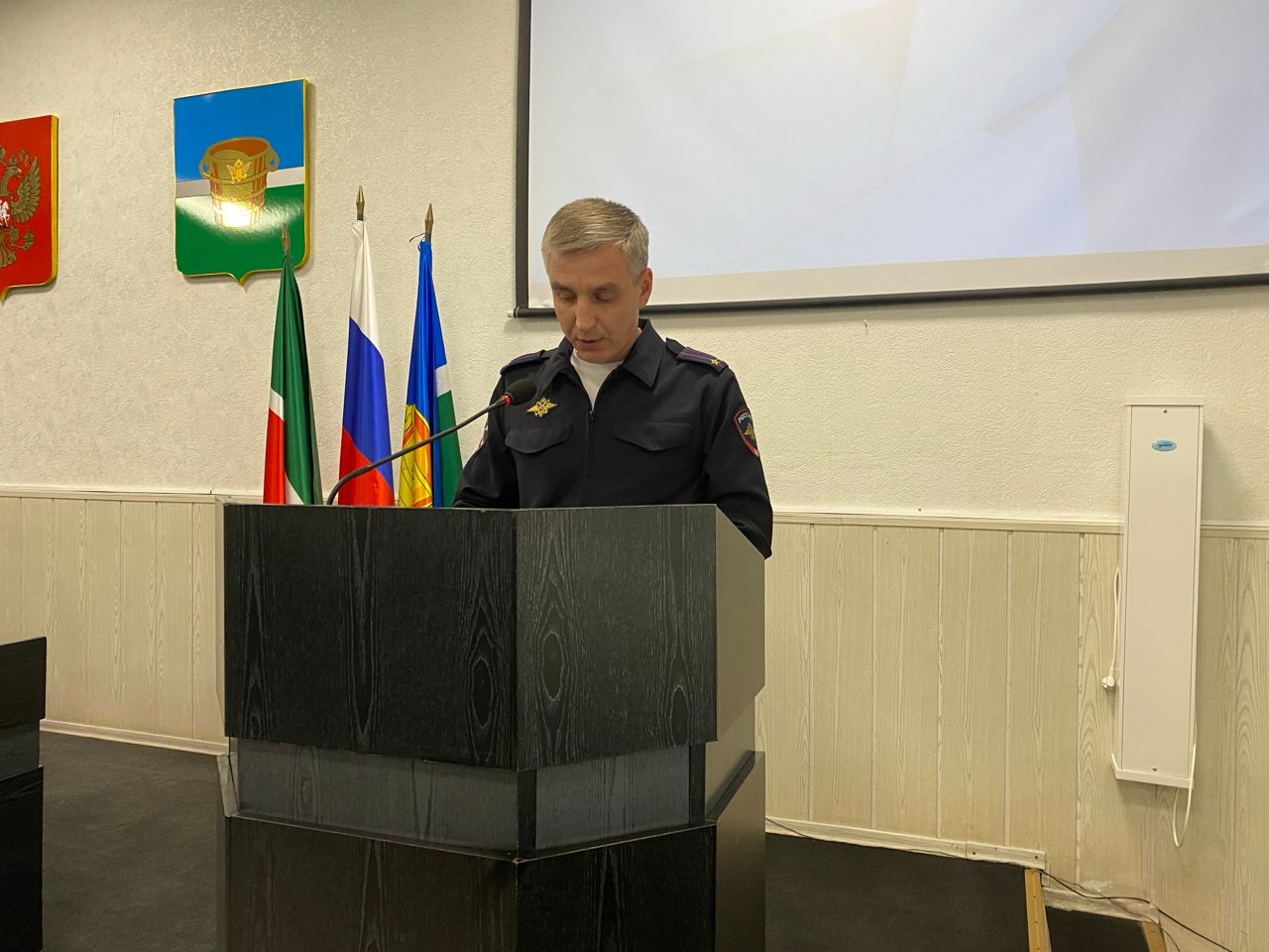 Кадровые назначения, статистика, уборочная, оперативная сводка: о чем говорили на совещании в муниципалитете