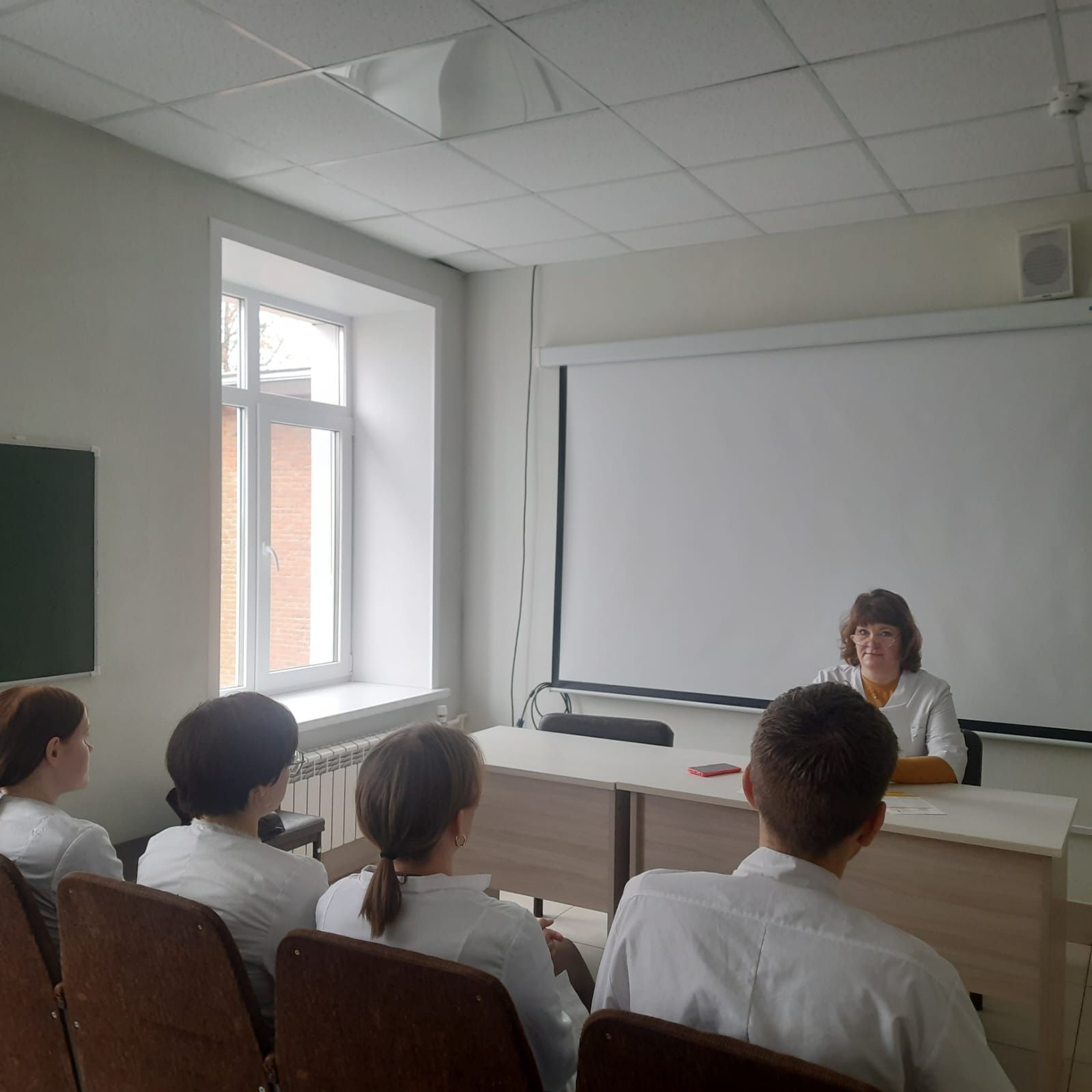 Врачи Чистопольской ЦРБ рассказали, как правильно принимать антибиотики