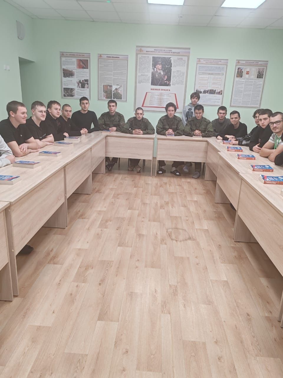 О службе в Вооруженных Силах рассказали чистопольским курсантам