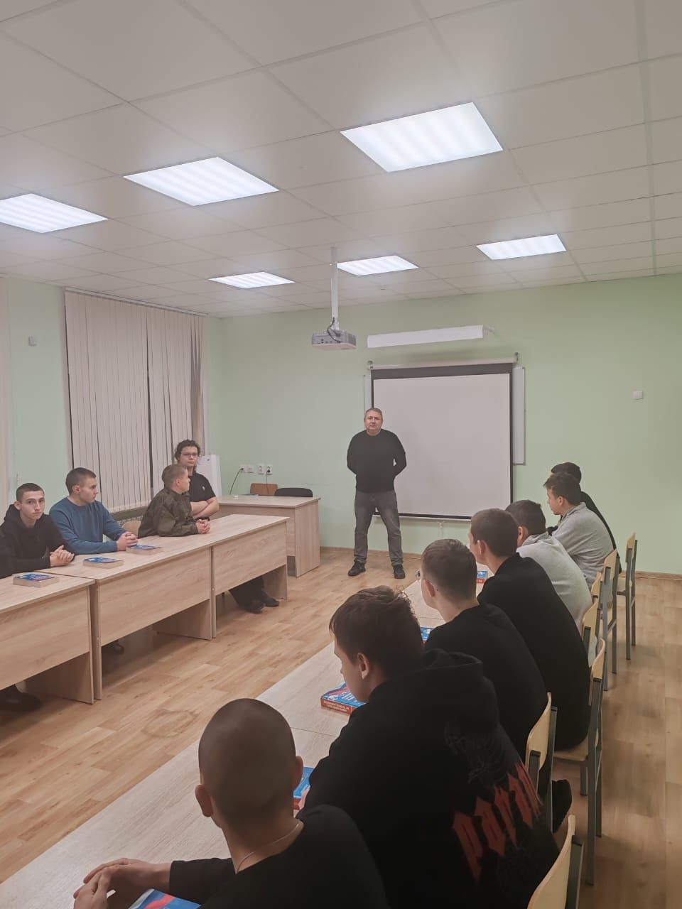 О службе в Вооруженных Силах рассказали чистопольским курсантам