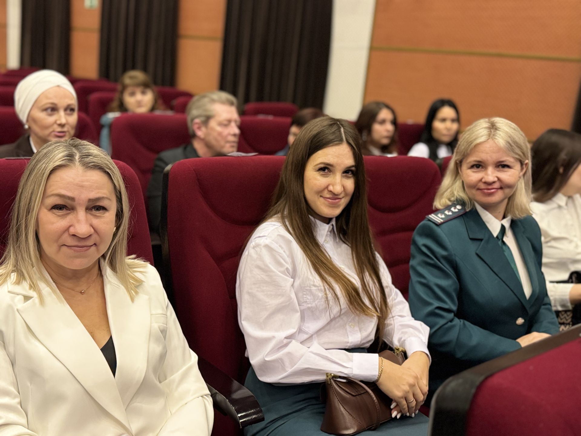 В Чистополе прошел праздничный концерт, посвященной 35-летию налоговых органов