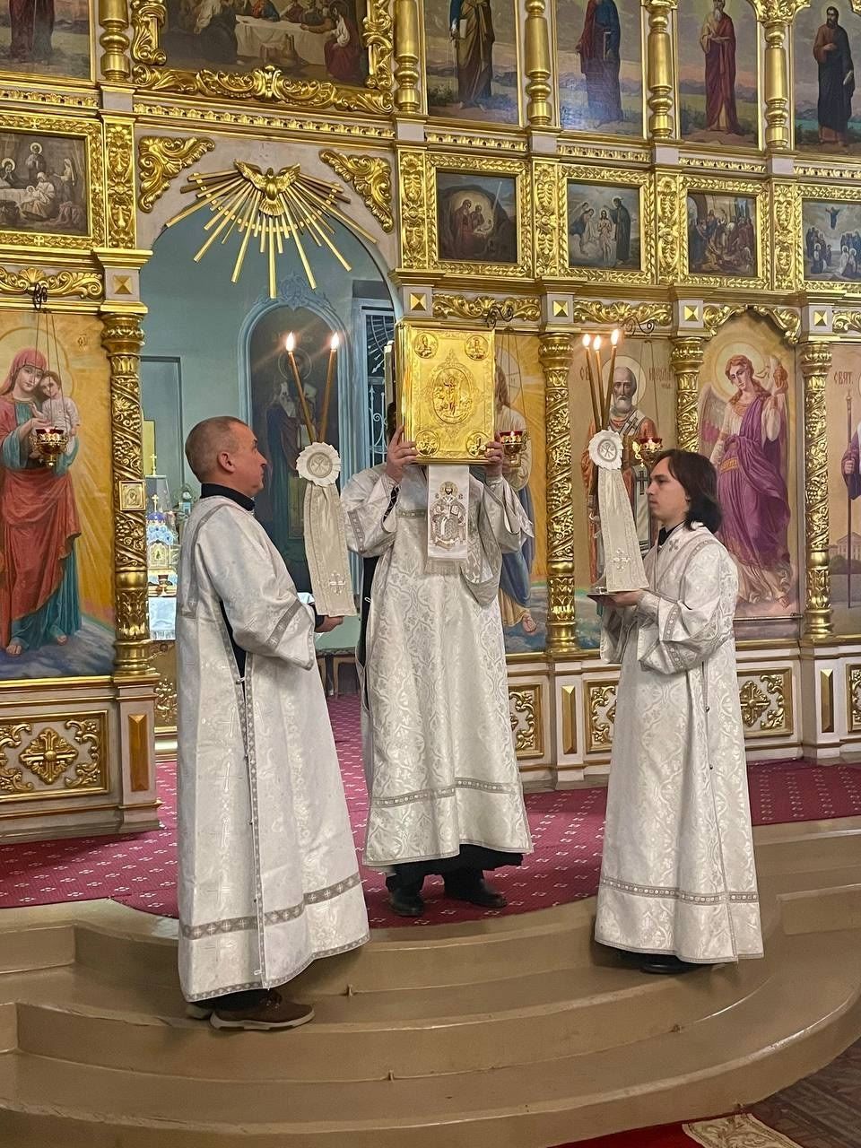 Епископ Пахомий возглавил всенощное бдение в Чистополе в честь Михаила Архангела