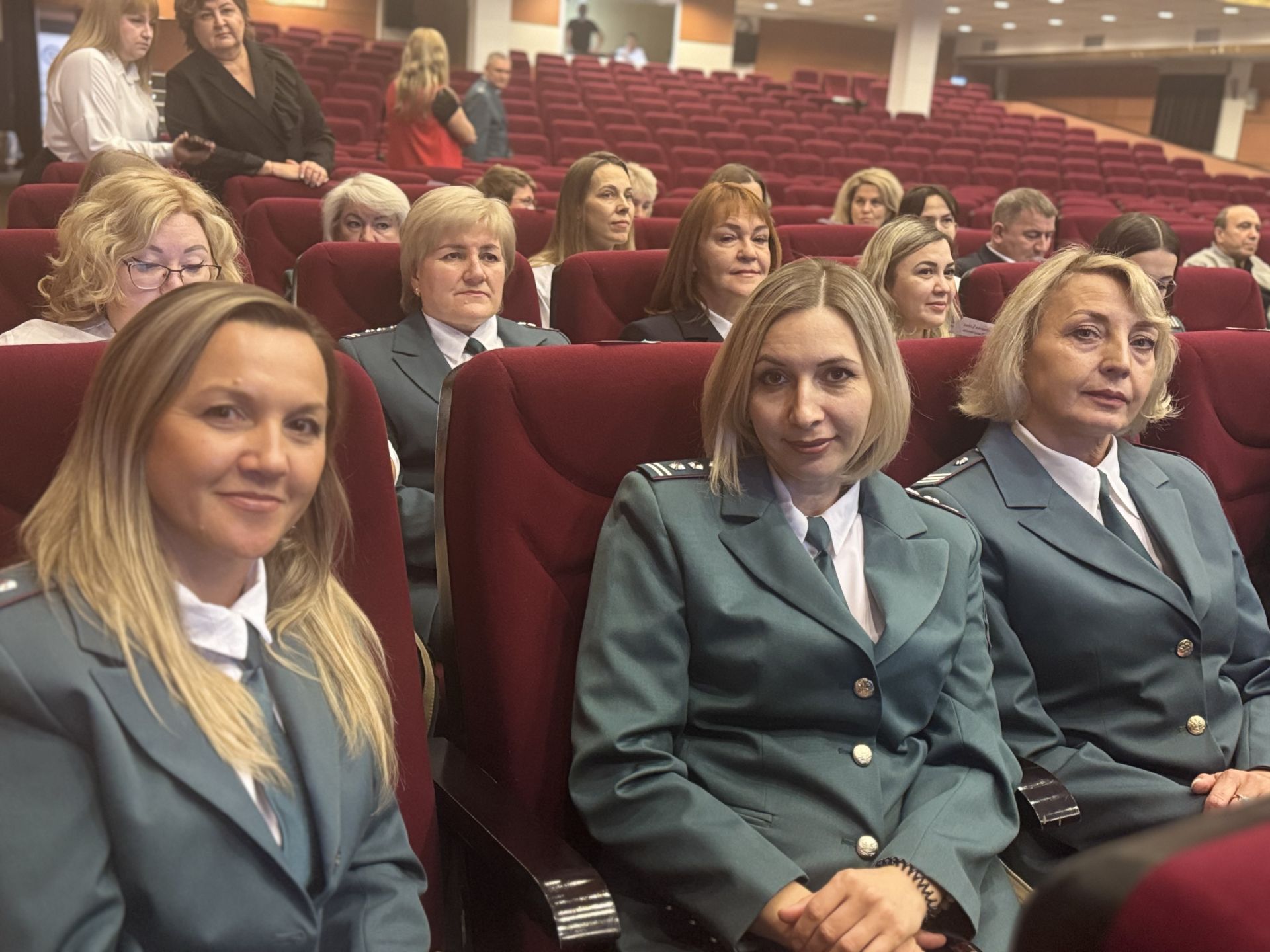 В Чистополе прошел праздничный концерт, посвященной 35-летию налоговых органов