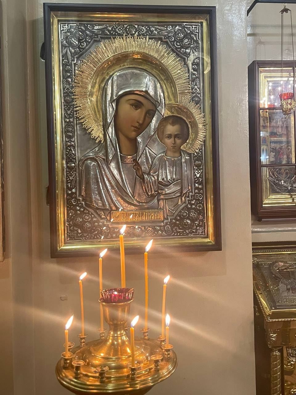 Епископ Пахомий возглавил всенощное бдение в Чистополе в честь Михаила Архангела