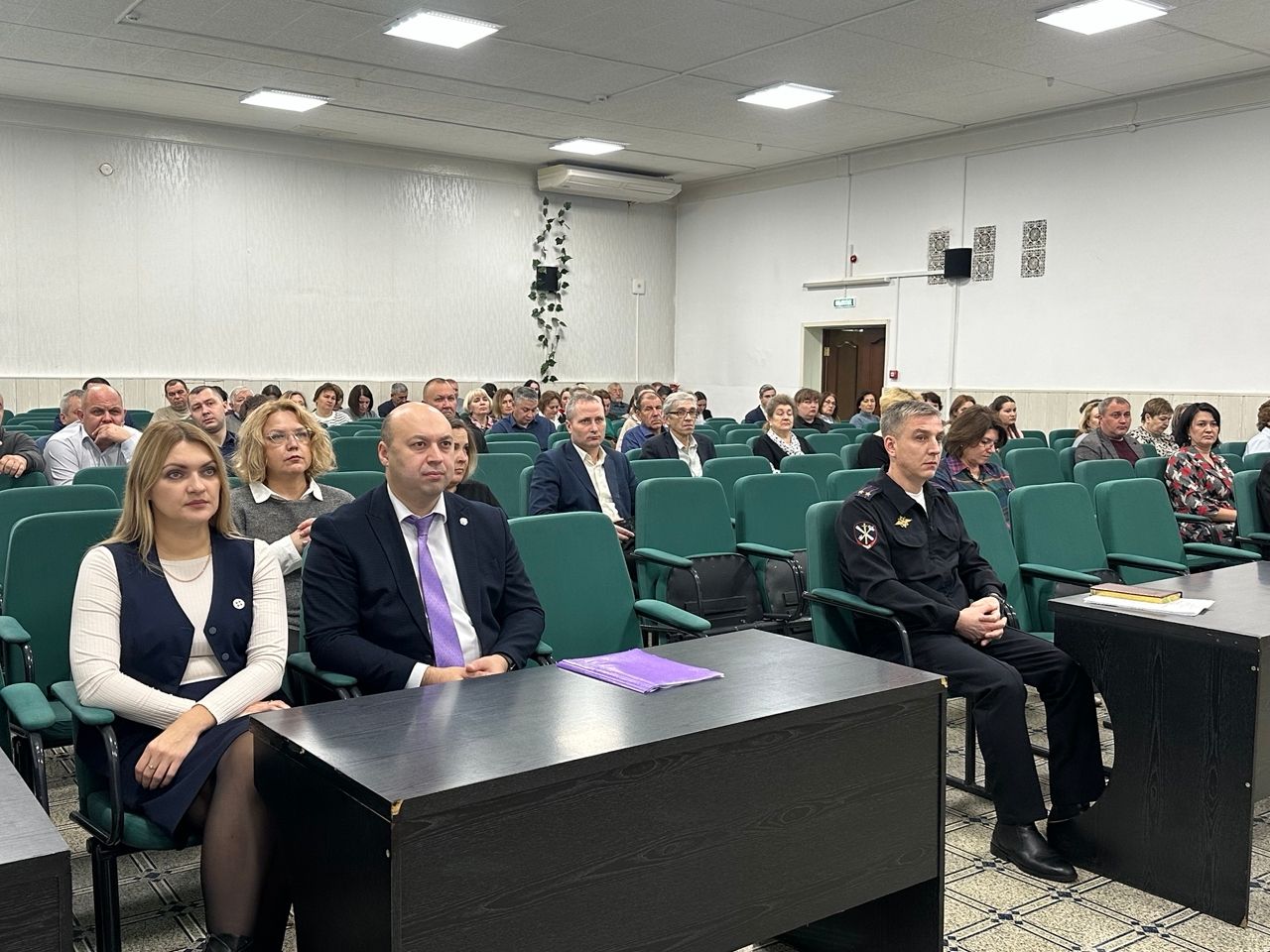 Эдуард Хасанов: «Усилить профилактику мошенничества среди всех категорий граждан»