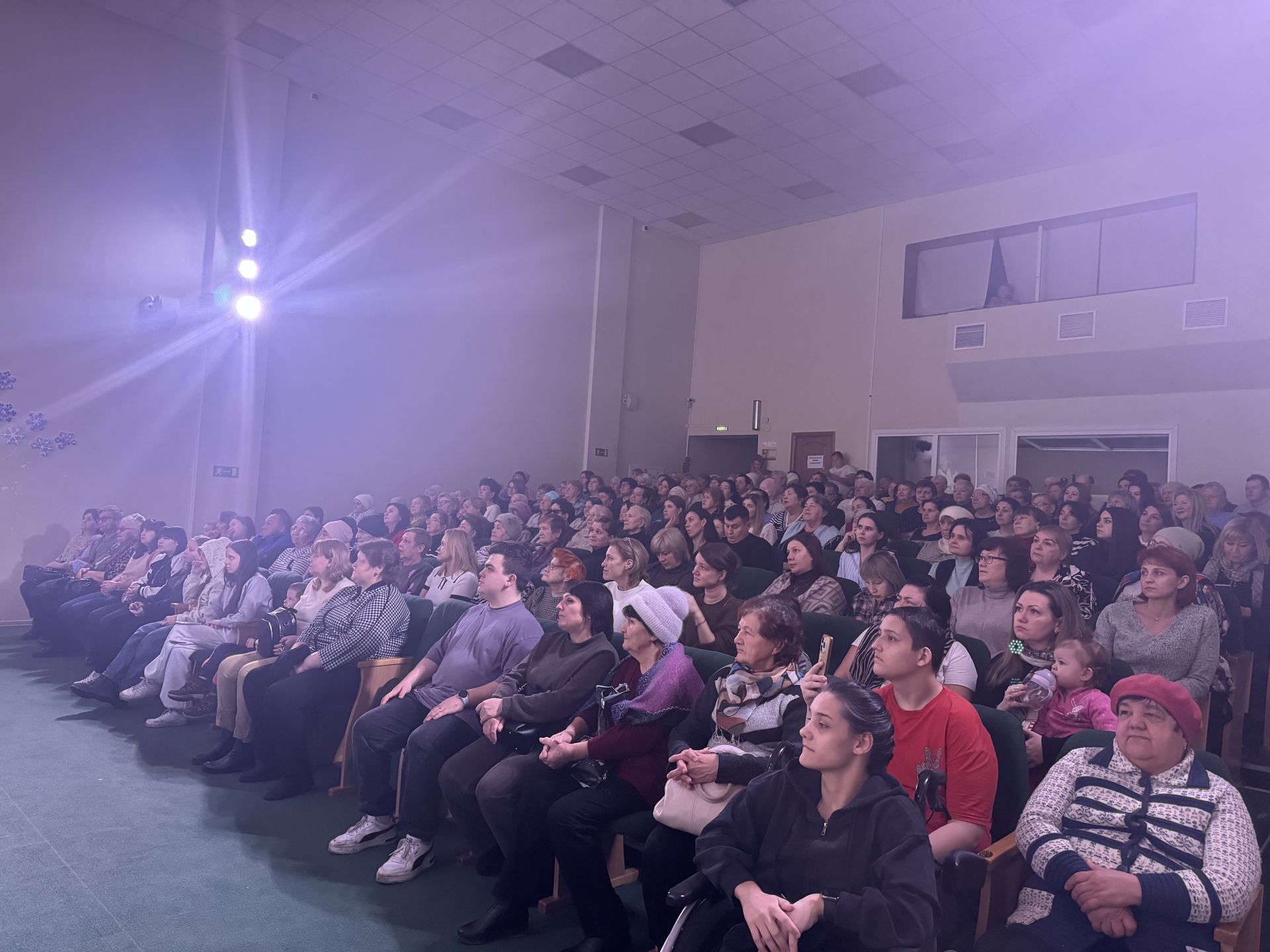 В Чистополе прошёл праздничный концерт ко Дню матери