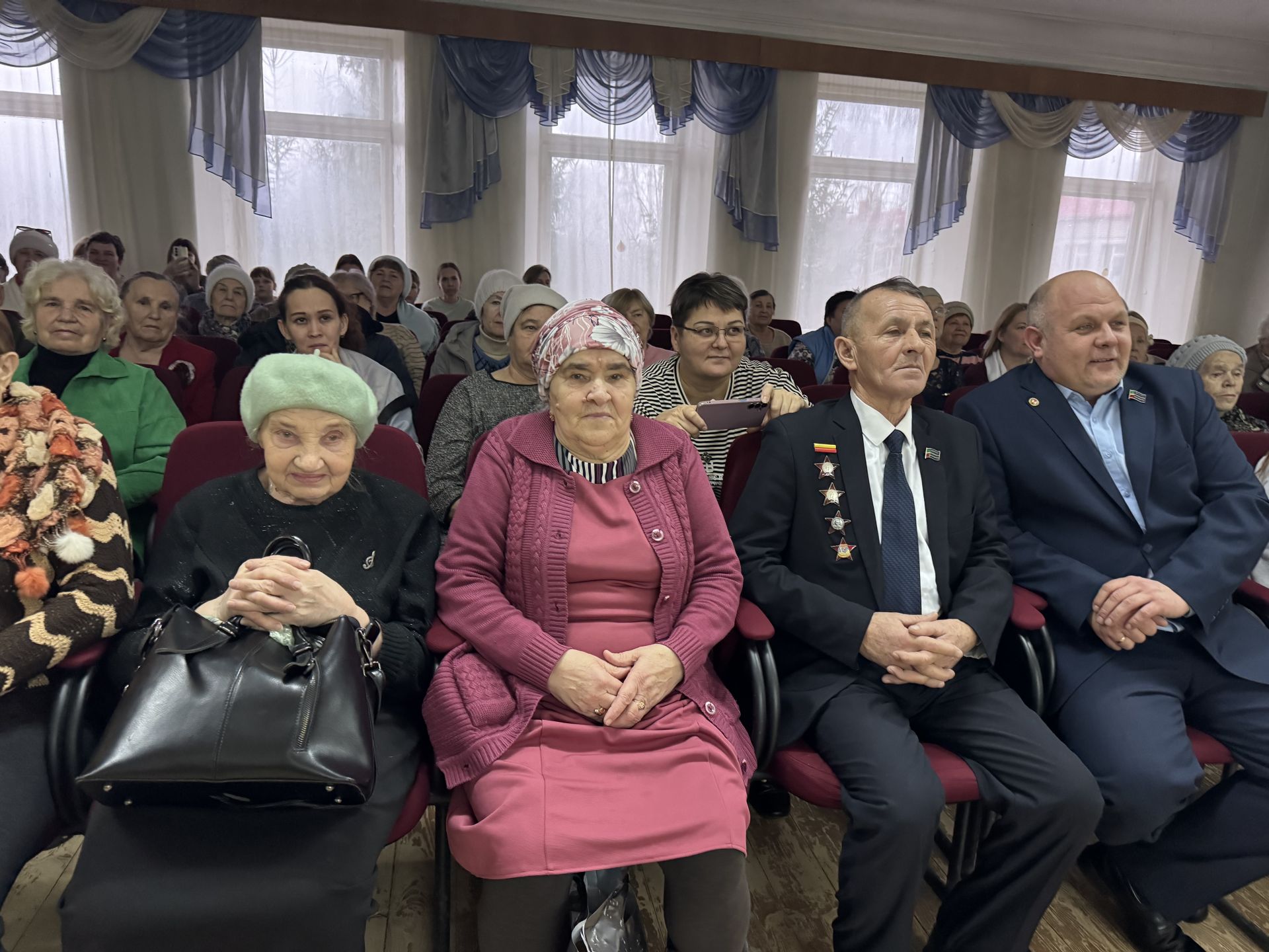 В Чистополе День матери отметили праздничным концертом