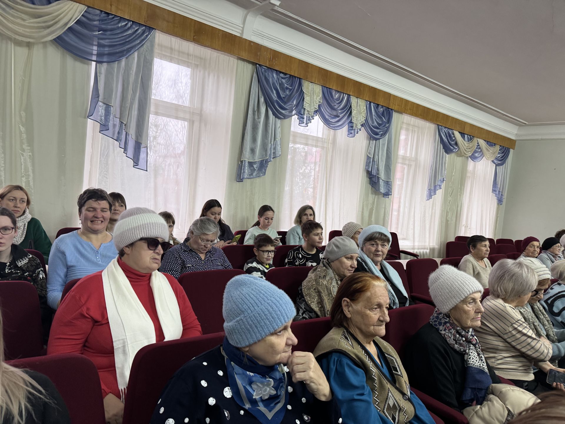 В Чистополе День матери отметили праздничным концертом