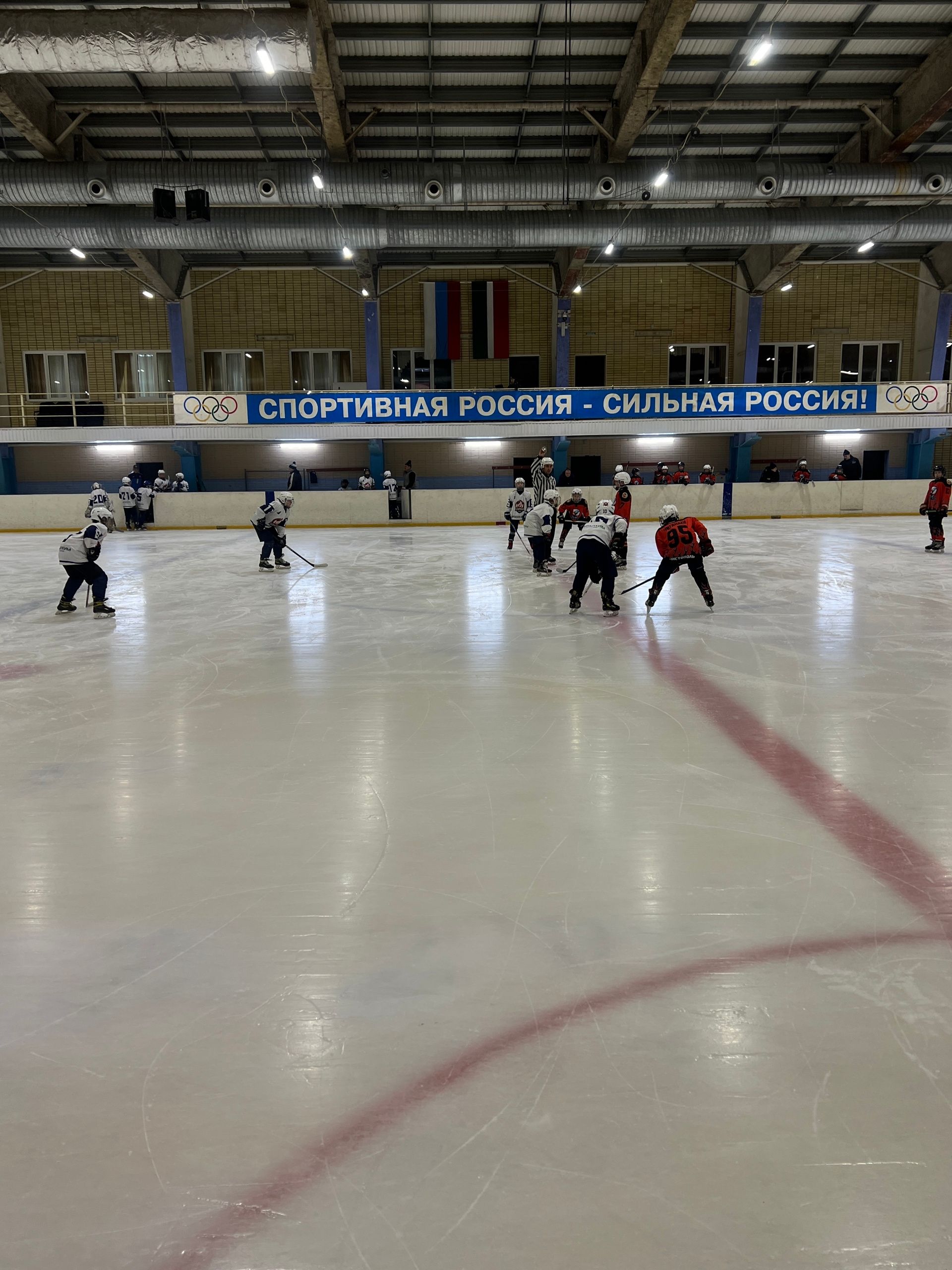 «Торнадо» из Чистополя одержал победу в Первенстве Татарстана по хоккею