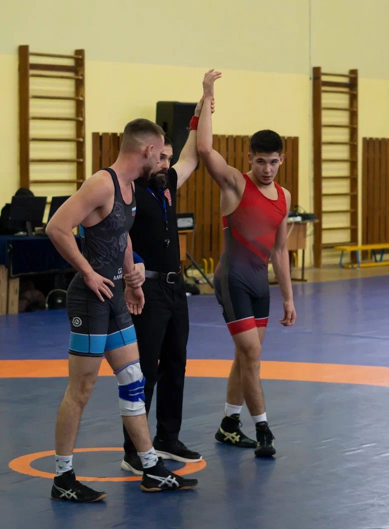 В Чистополе состоялся чемпионат Татарстана по греко-римской борьбе