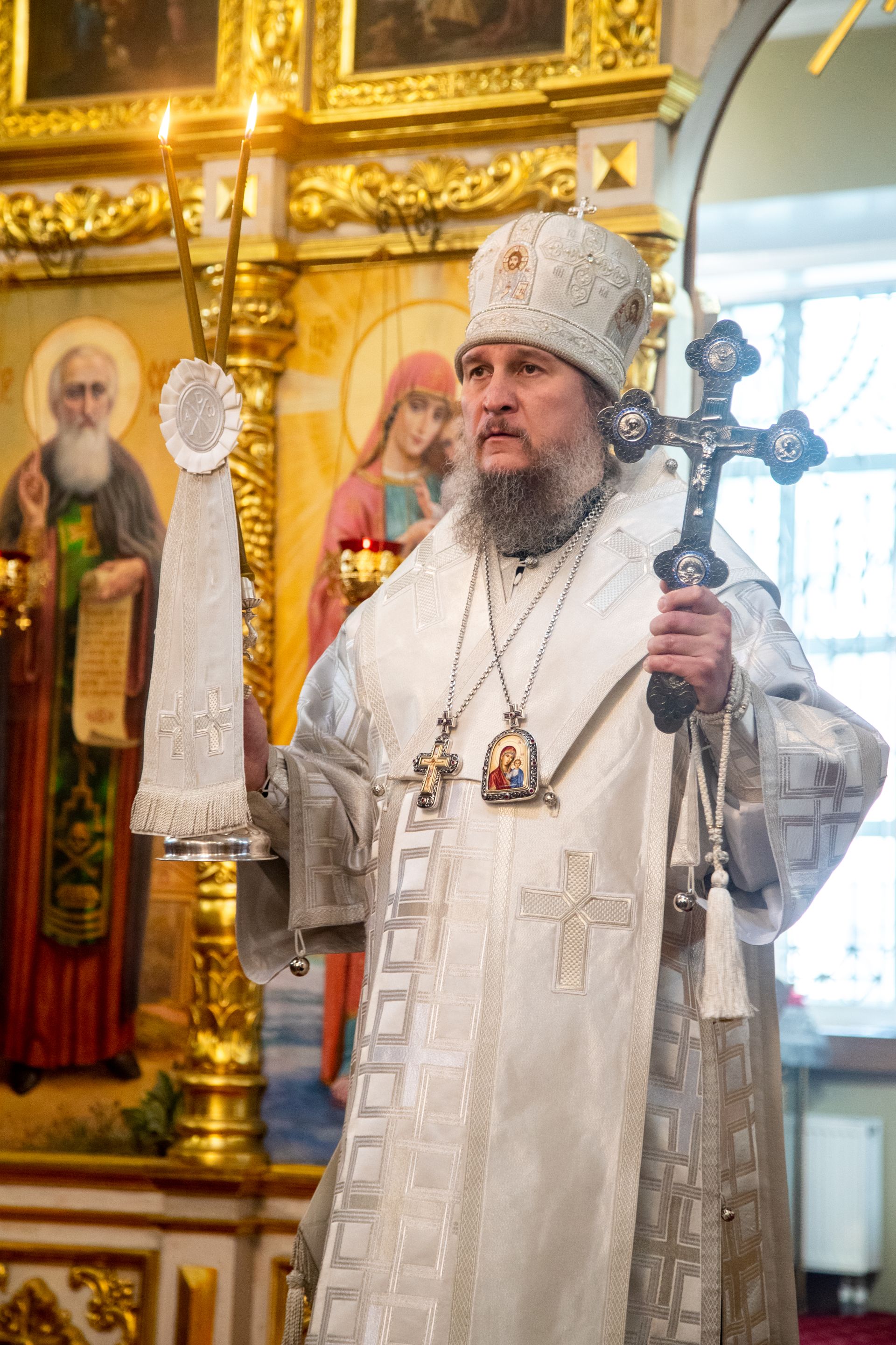 Епископ Пахомий поздравляет с новолетием и Рождеством Христовым