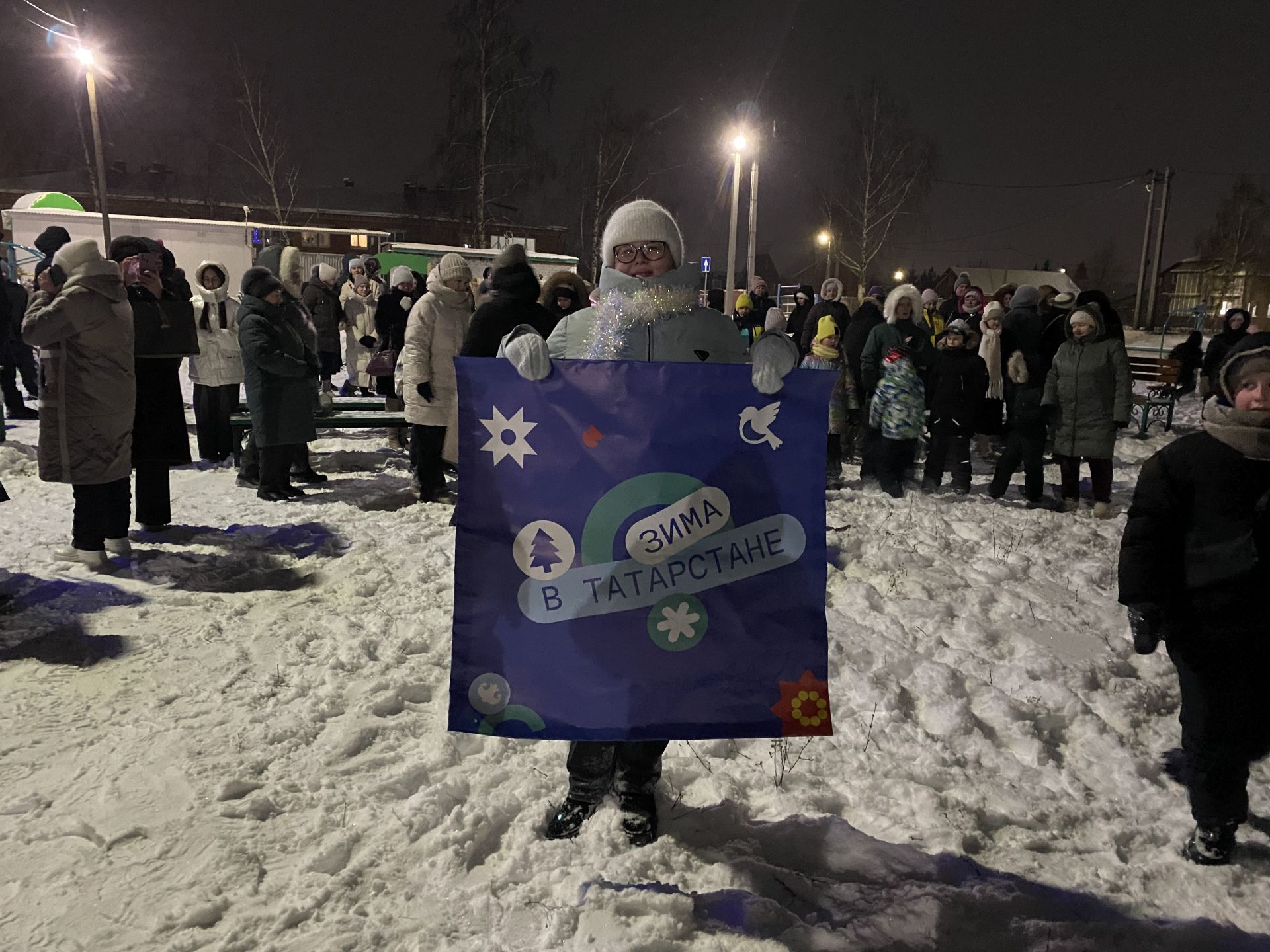 Открытие ëлки в микрорайоне мебельной фабрики отпраздновали на новом месте