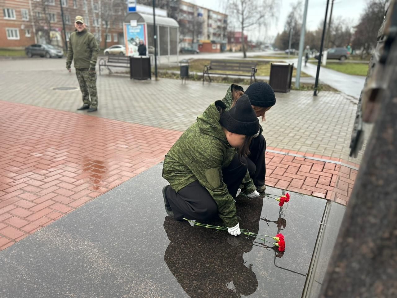 Юные патриоты Чистополя почтили память Героя России Игоря Груднова