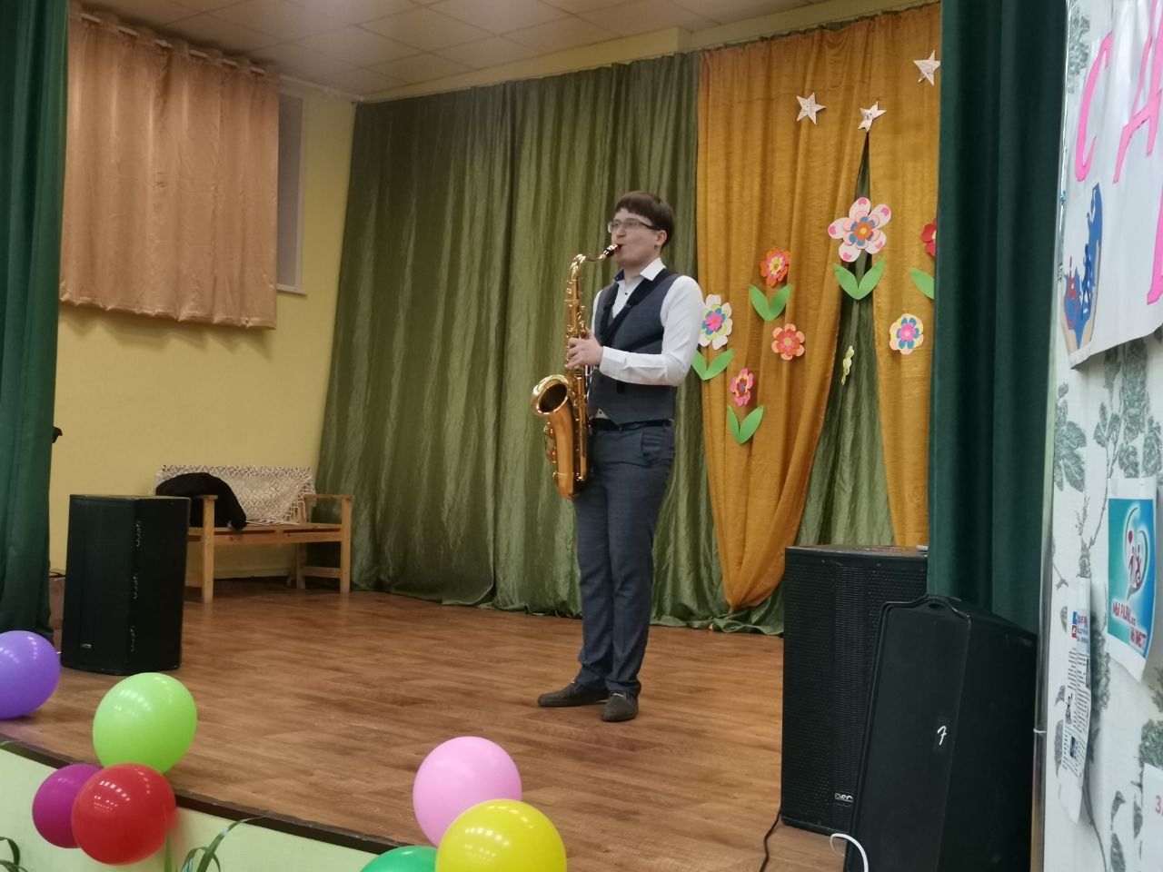 Для подопечных дома-интерната прошёл концерт под названием «И пусть добром наполнятся сердца»