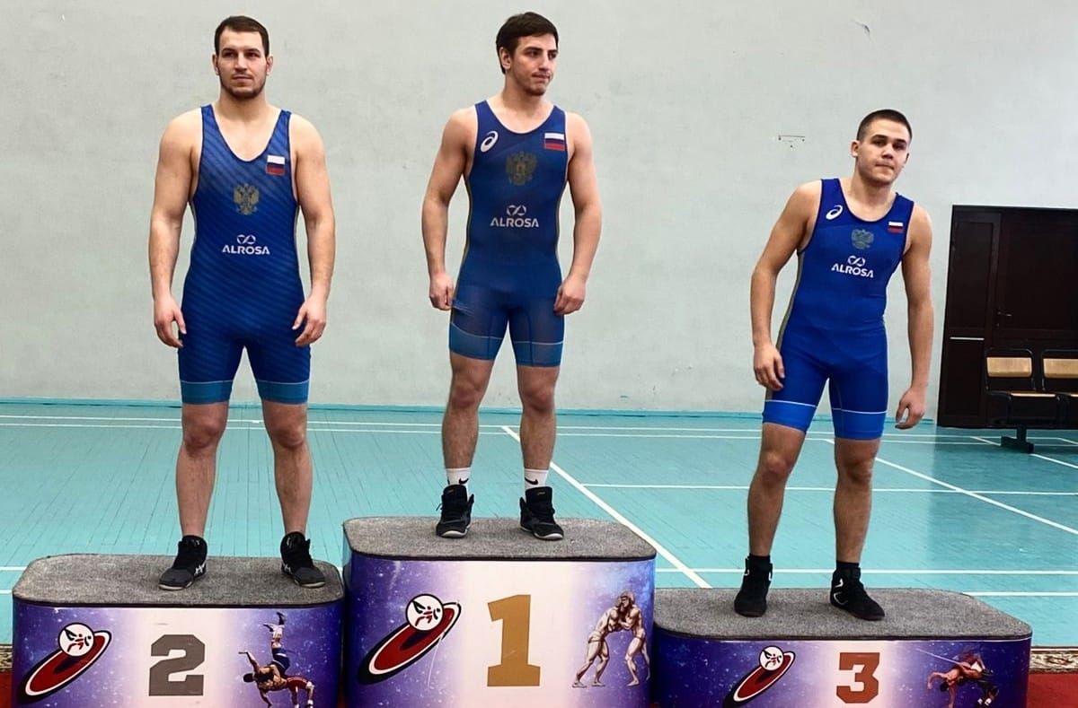Чистопольские спорстмены завоевали медали разных достоинств на чемпионате РТ по греко-римской борьбе