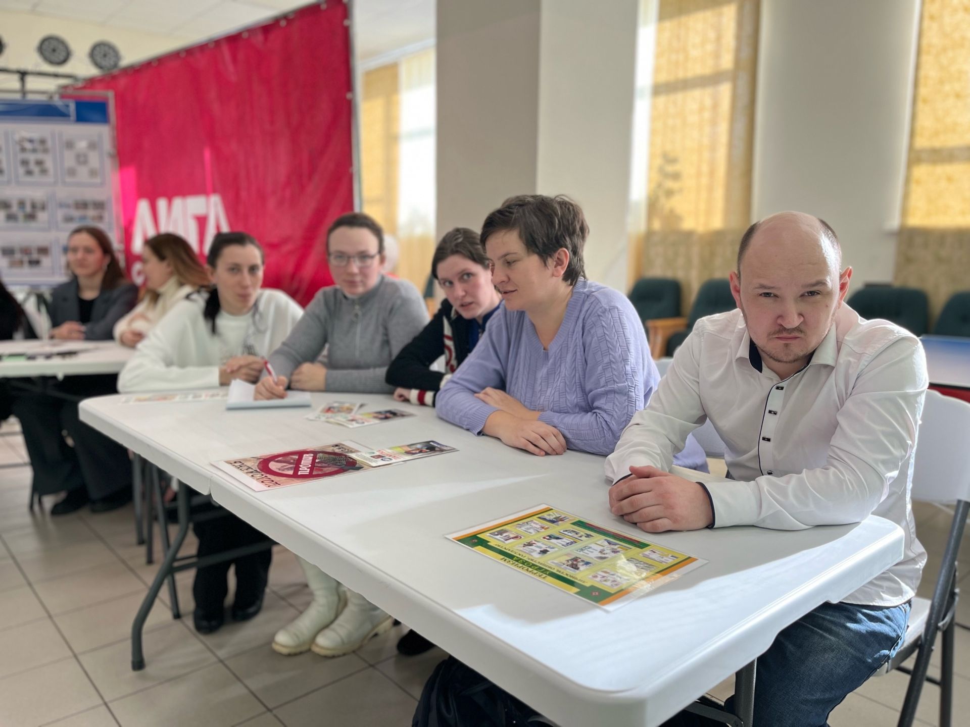 Среди чистопольской молодежи прошла интеллектуальная игра «Квиз — тайм»