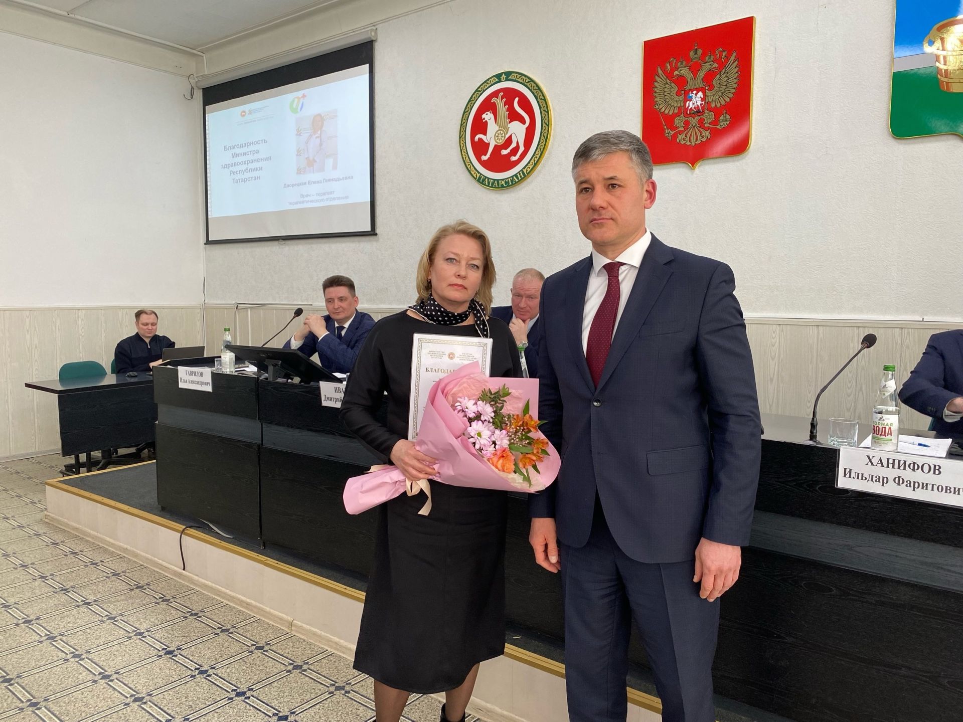 Сотрудникам Чистопольской ЦРБ вручили награды