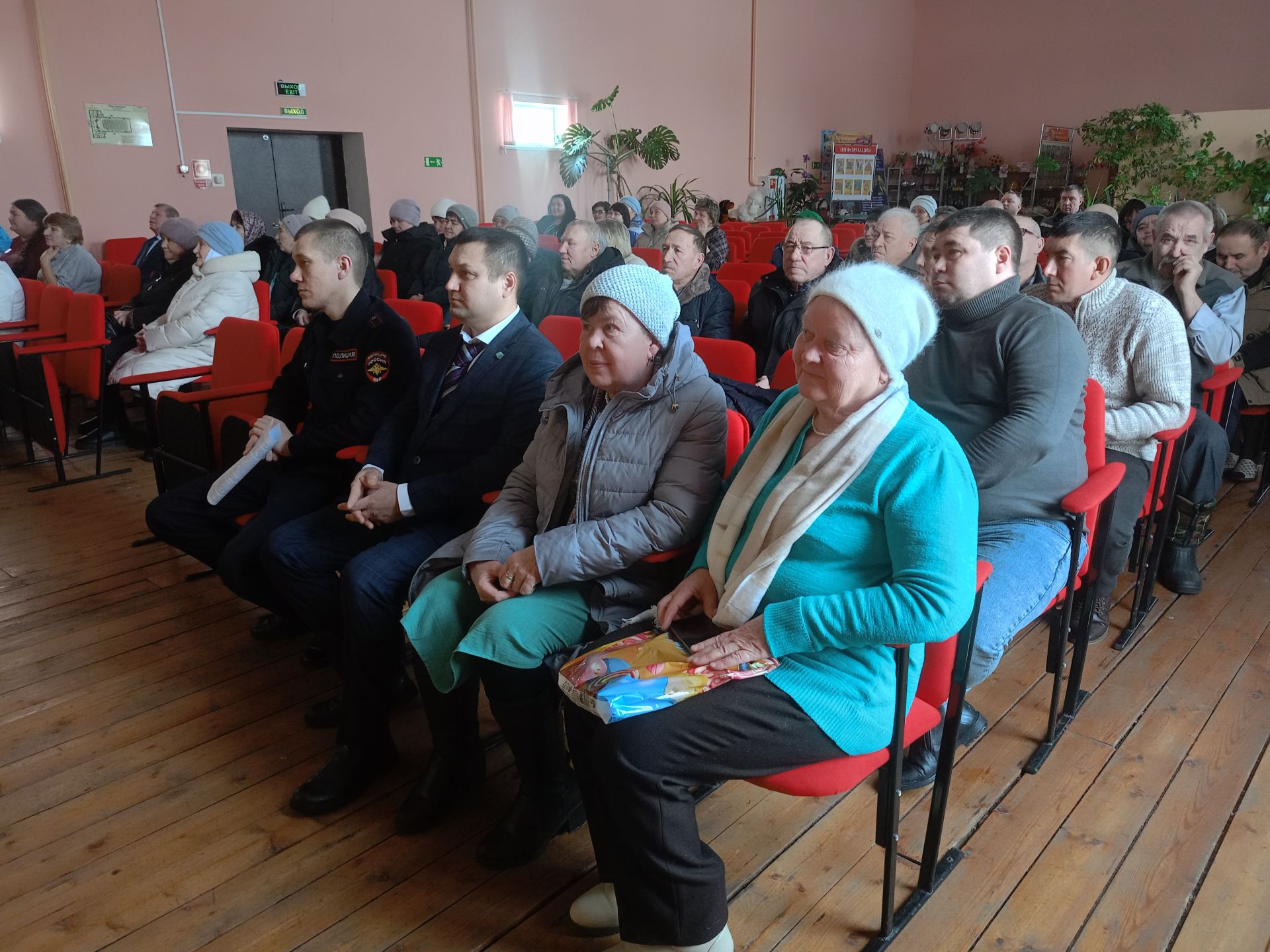 За активную общественную деятельность наградили жителей поселка Юлдуз и села Булдырь
