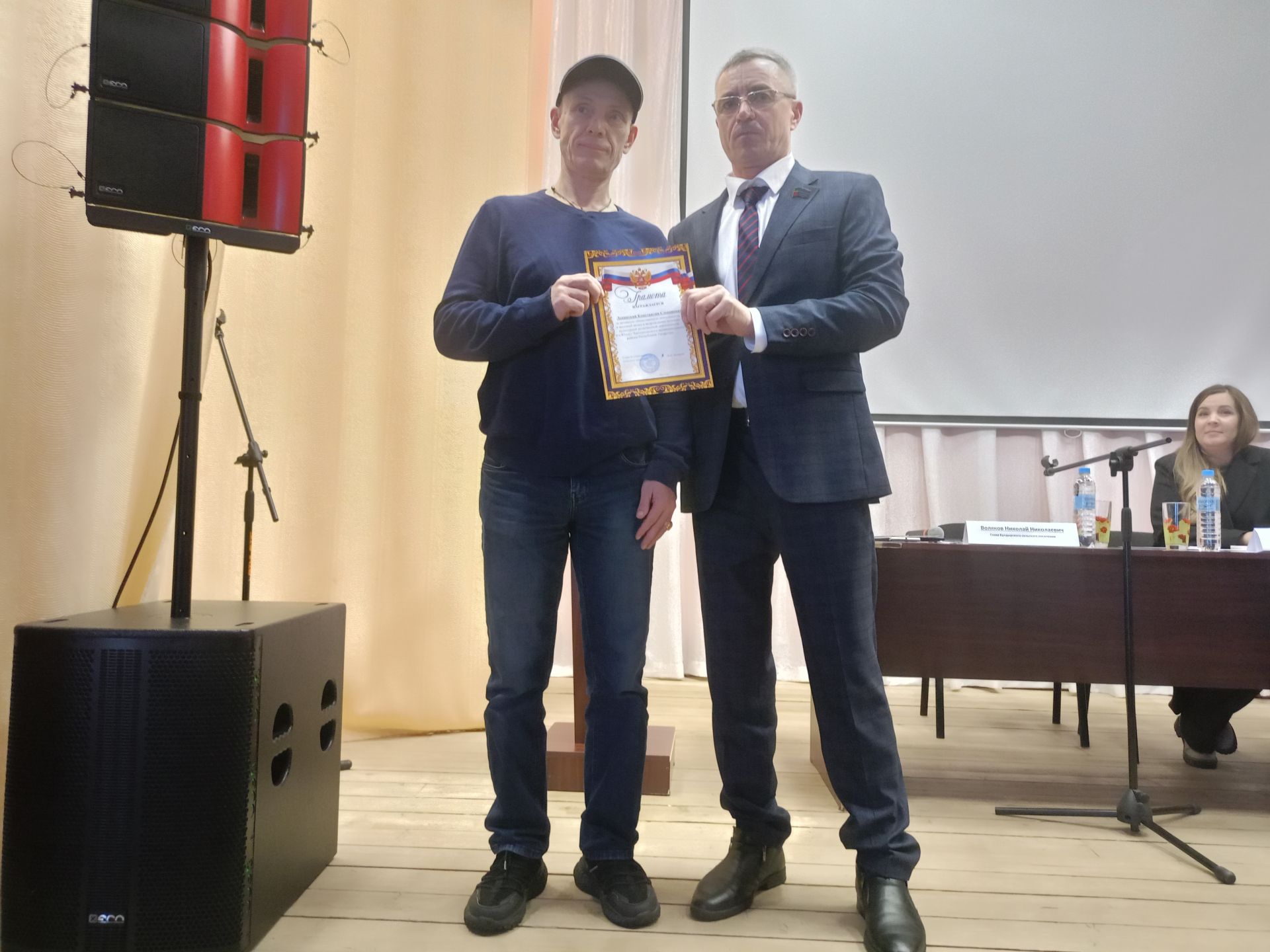 За активную общественную деятельность наградили жителей поселка Юлдуз и села Булдырь