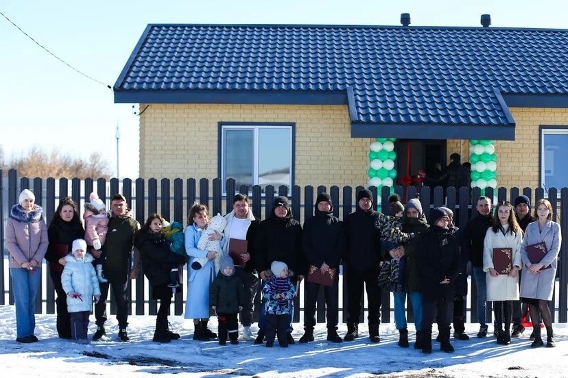 11 семей в Чистопольском районе получили ключи от новых домов благодаря программе поддержки