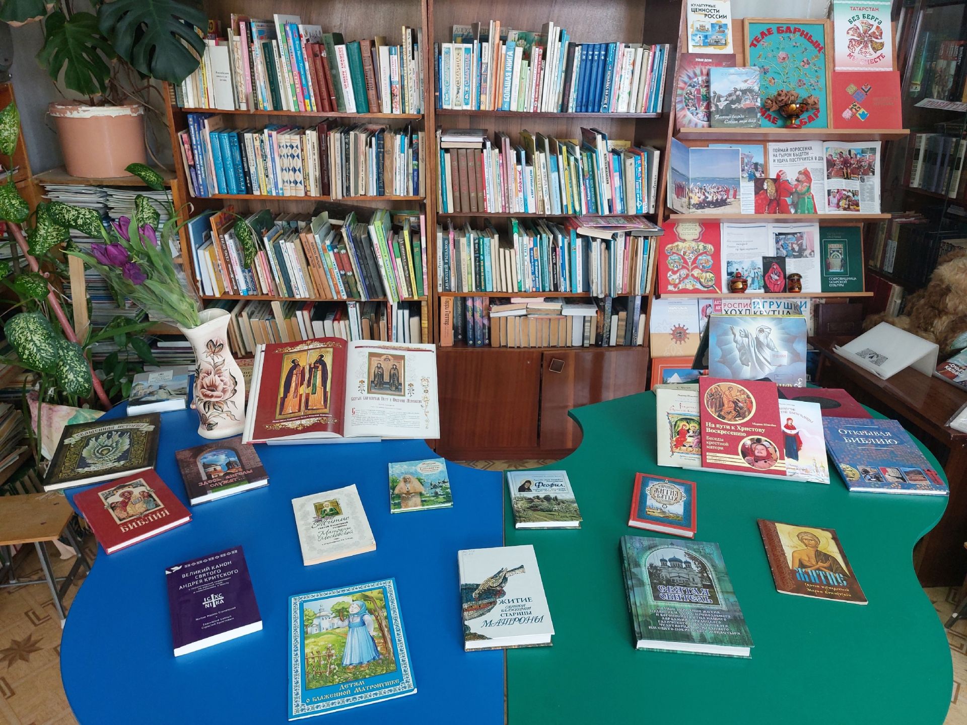 В чистопольской библиотеке прошла беседа о православных книгах и святых