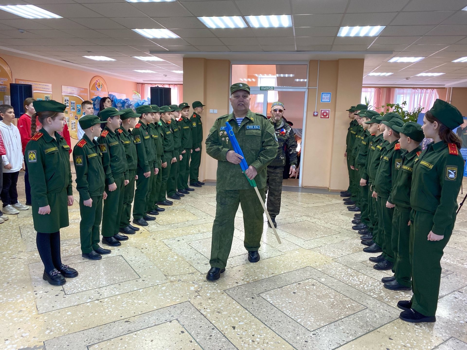 В Чистополе открылась фотовыставка «Отец Героя»