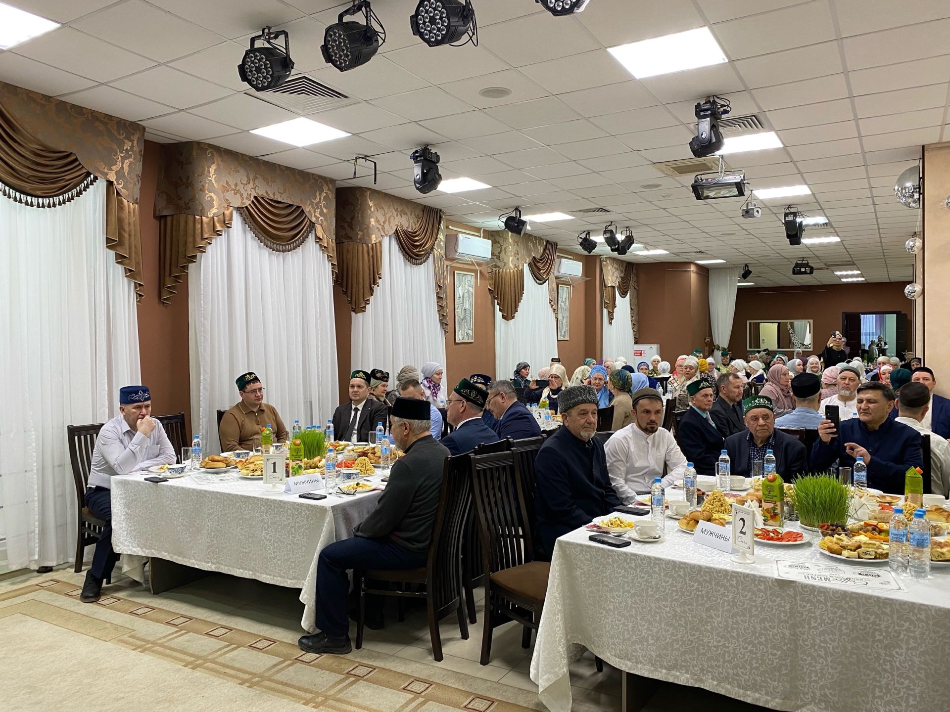 В день празднования Навруза в Чистополе провели большой ифтар