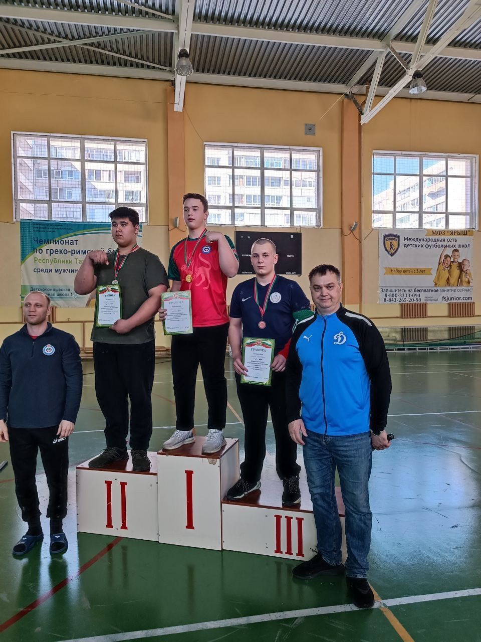 Чистопольские спортсмены заняли призовые места в Первенстве по армрестлингу