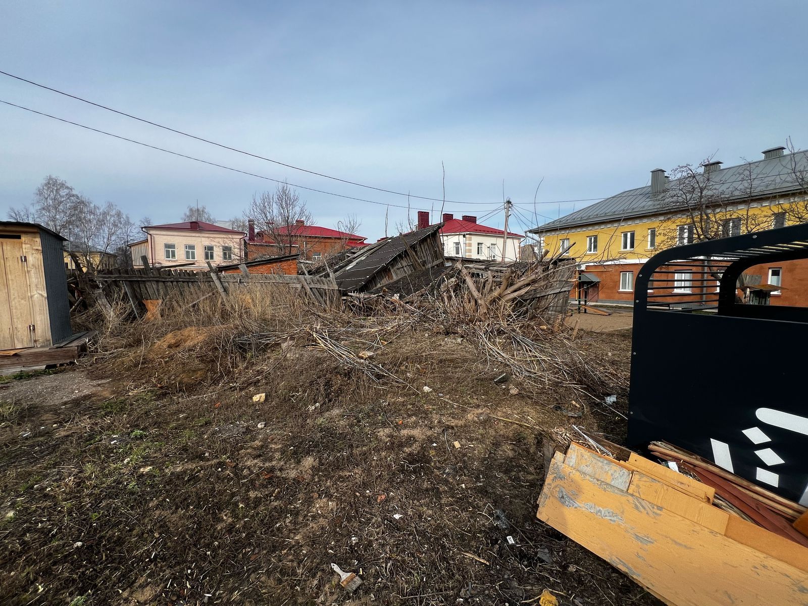 В Чистополе активно ликвидируют ветхие постройки
