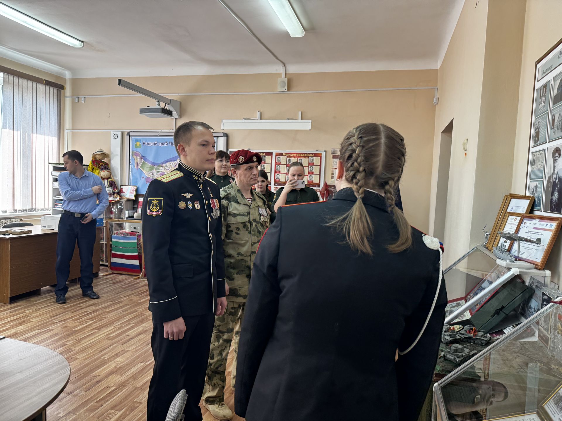В Чистопольской кадетской школе-интернате прошла встреча с Героем России Иваном Жарским