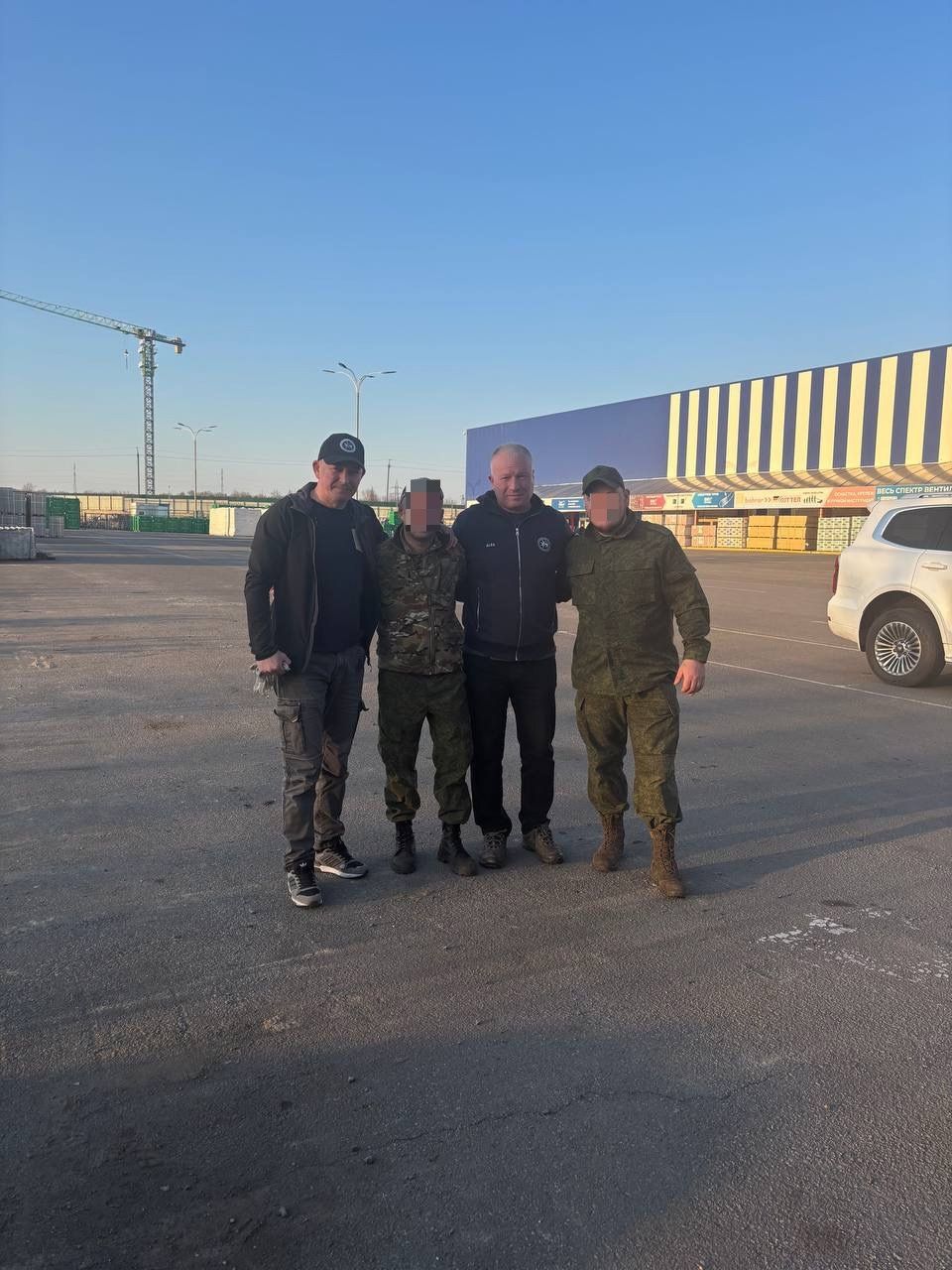 Глава Чистопольского района Дмитрий Иванов доставил гуманитарную помощь военным в зону СВО