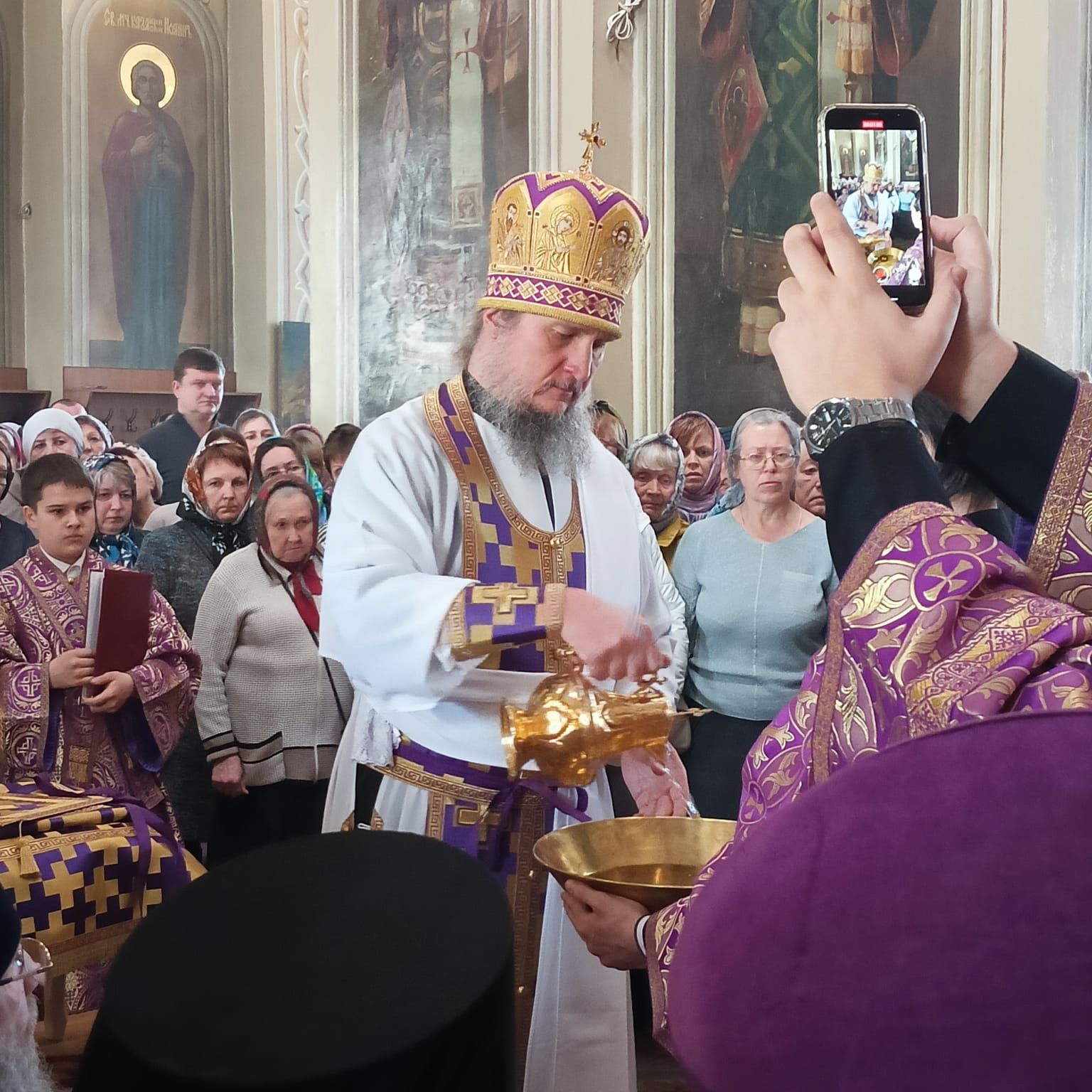 Епископ Пахомий впервые совершил чин умовения ног в Чистопольском соборе