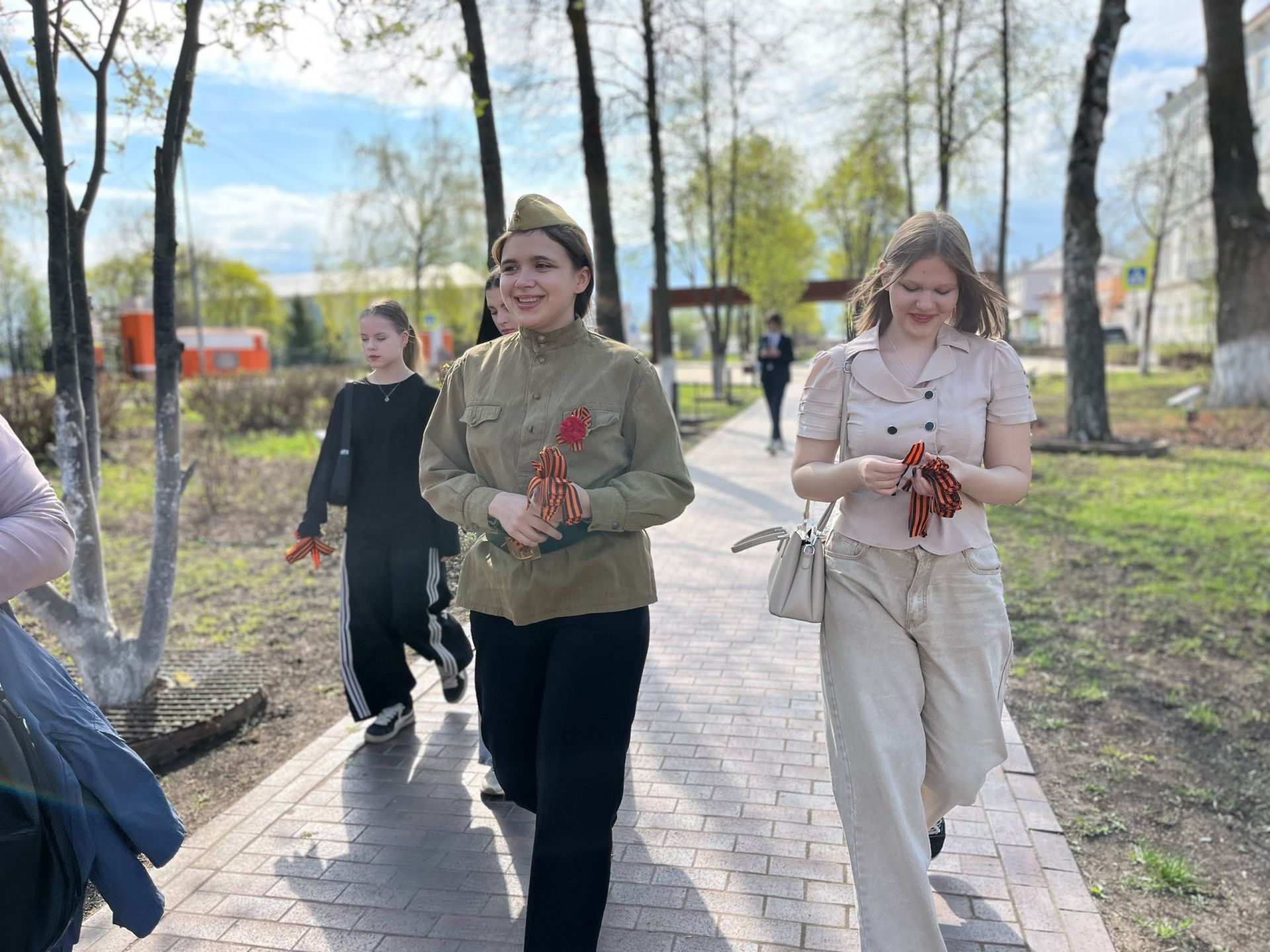 В Чистополе прошла патриотическая акция «Георгиевская ленточка»