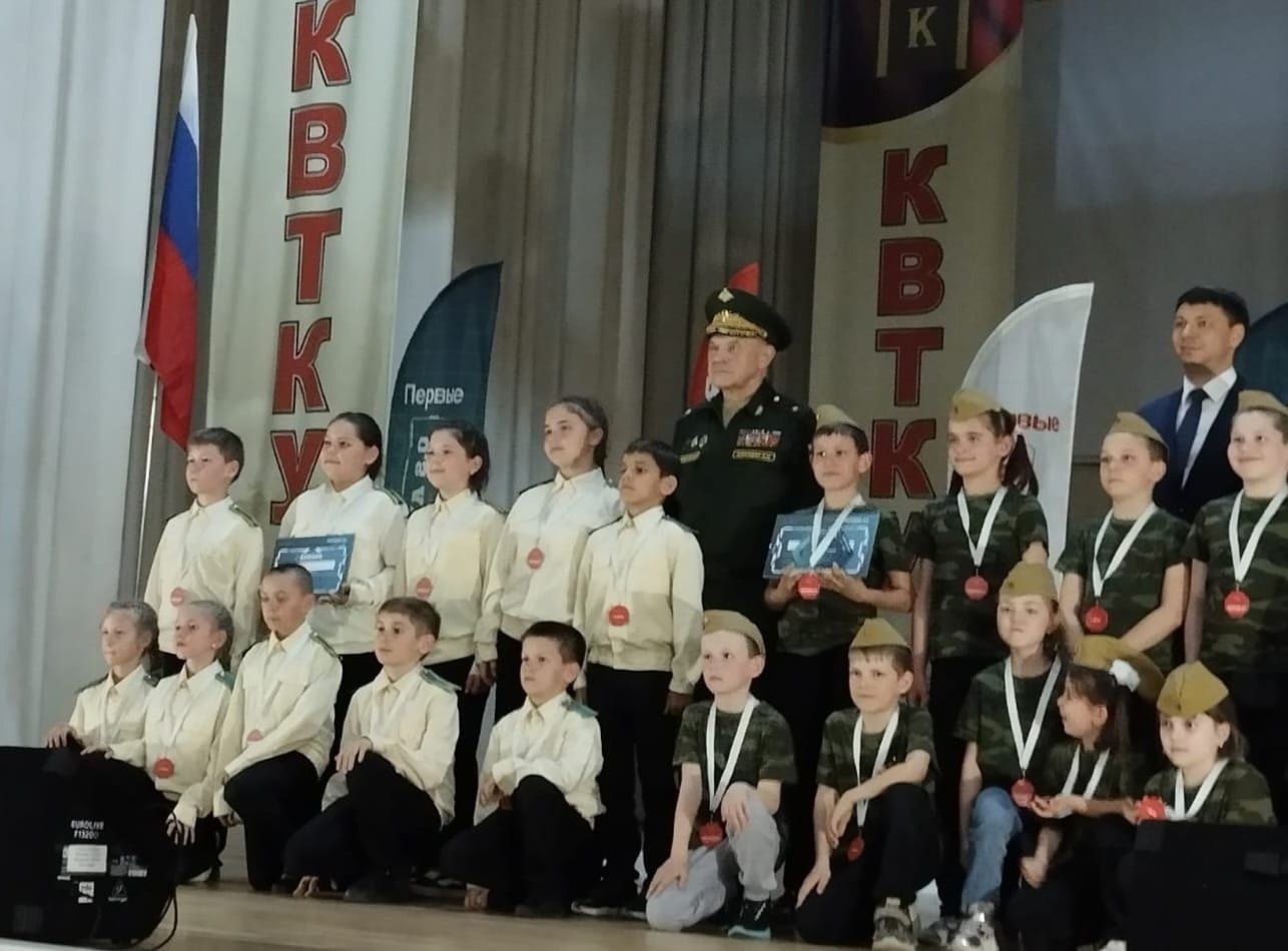 Чистопольские школьники взяли золото и серебро на зональном этапе «Зарницы-2.0»