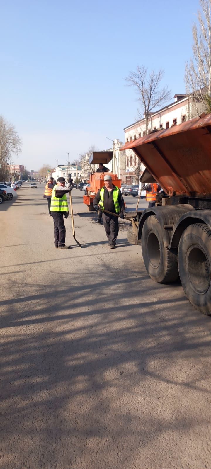 В Чистополе ямочный ремонт в самом разгаре