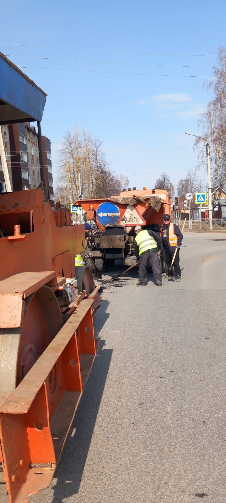 В Чистополе ямочный ремонт в самом разгаре