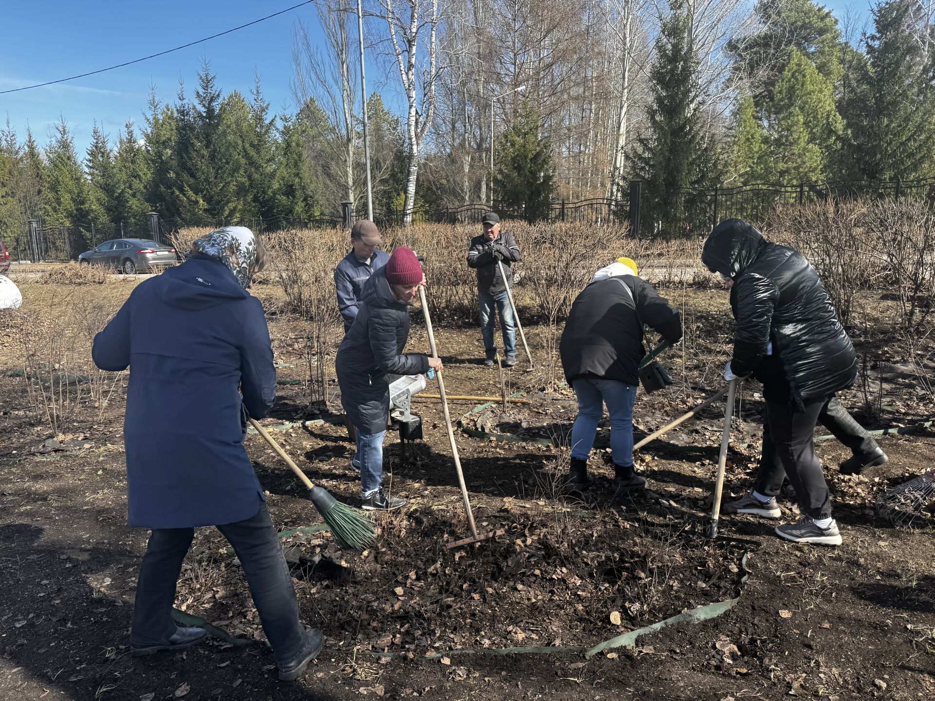 Общегородской субботник в Чистополе: вместе делаем город чище!