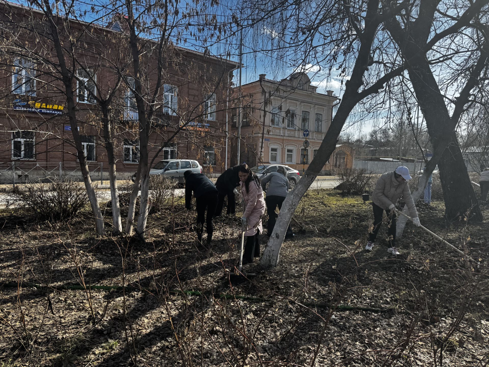 Общегородской субботник в Чистополе: вместе делаем город чище!