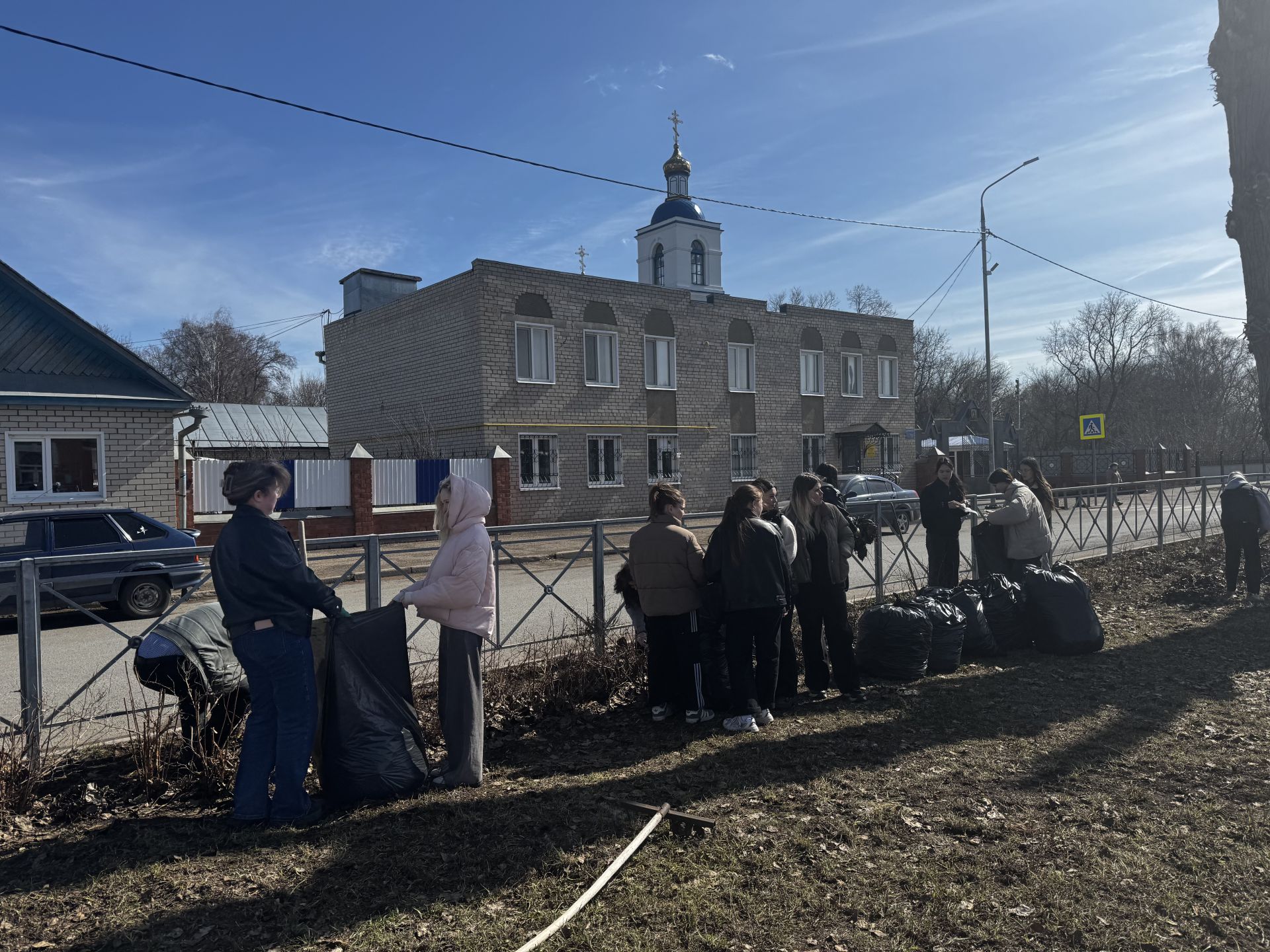 Общегородской субботник в Чистополе: вместе делаем город чище!