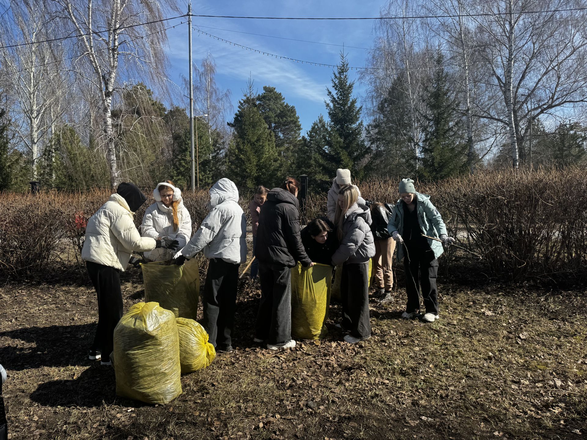 Общегородской субботник в Чистополе: вместе делаем город чище!