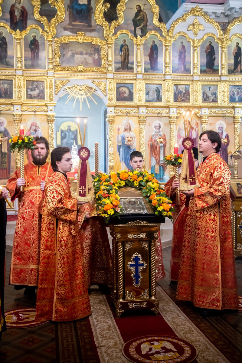 Епископ Пахомий возглавил всенощное бдение в Чистопольском соборе в день памяти Николая Чудотворца
