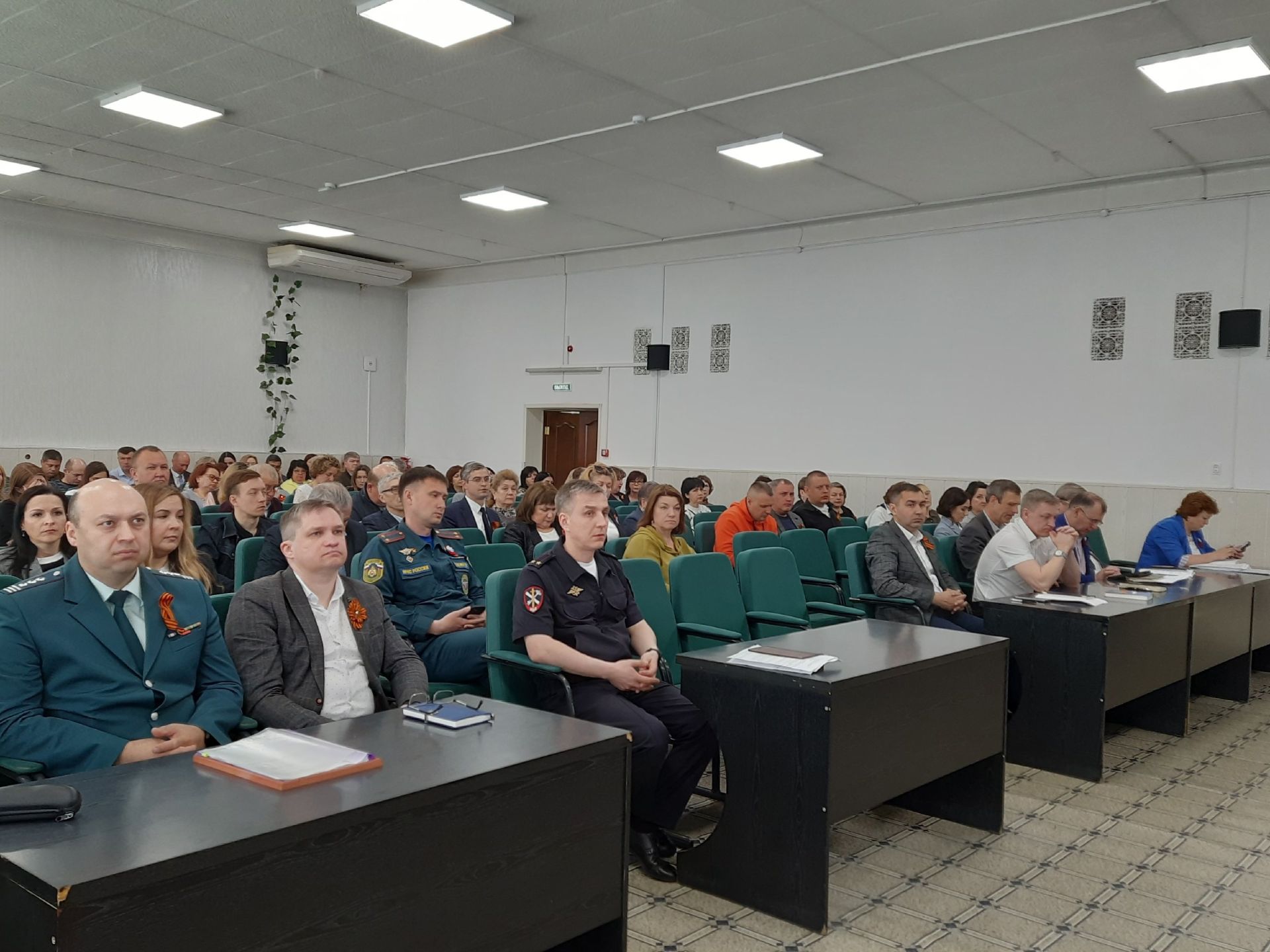 Дмитрий Иванов подвел итоги недели: посевная кампания, безопасность и открытие туристического сезона