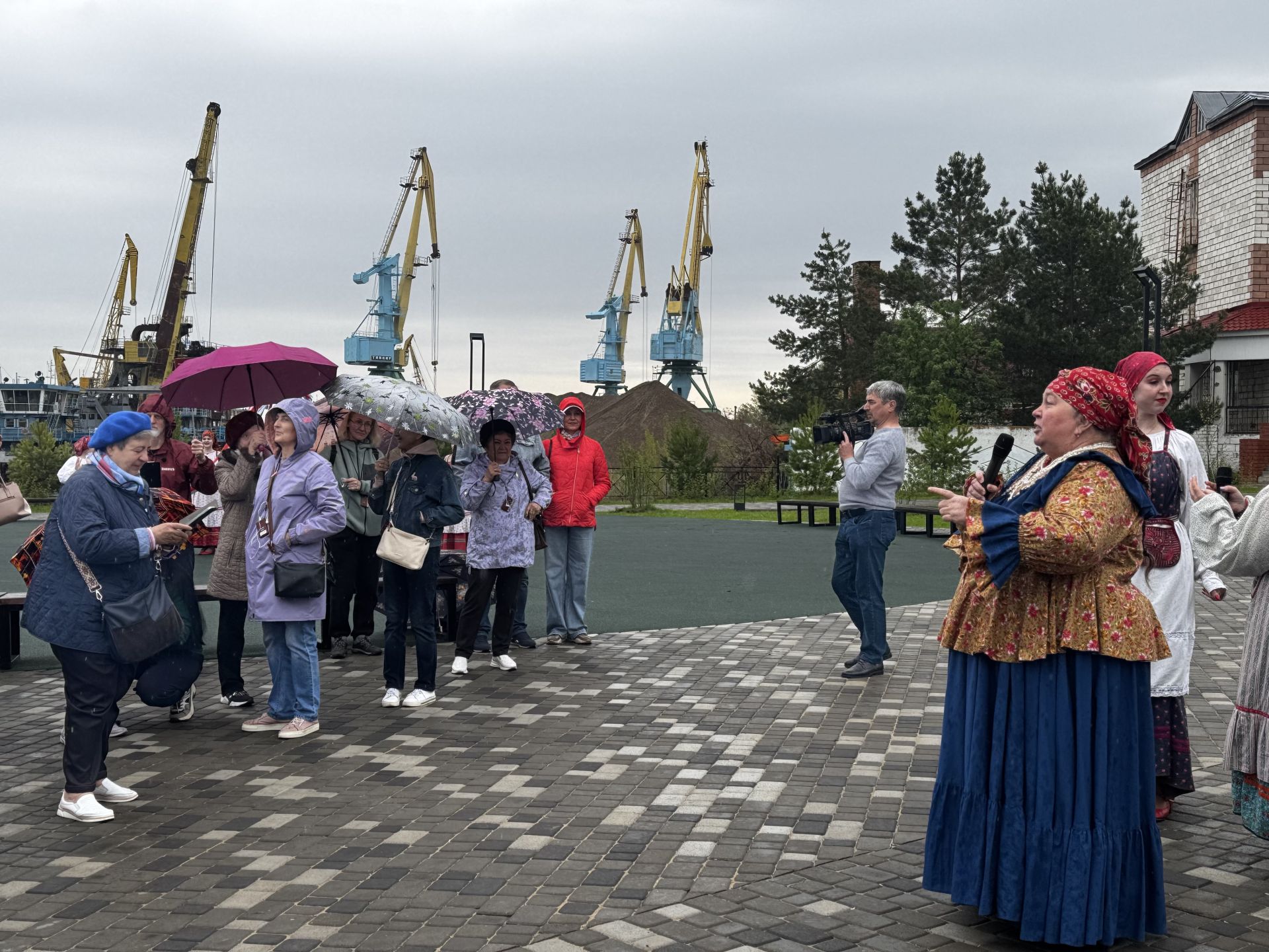 К новой пристани в Чистополе причалил первый теплоход с туристами