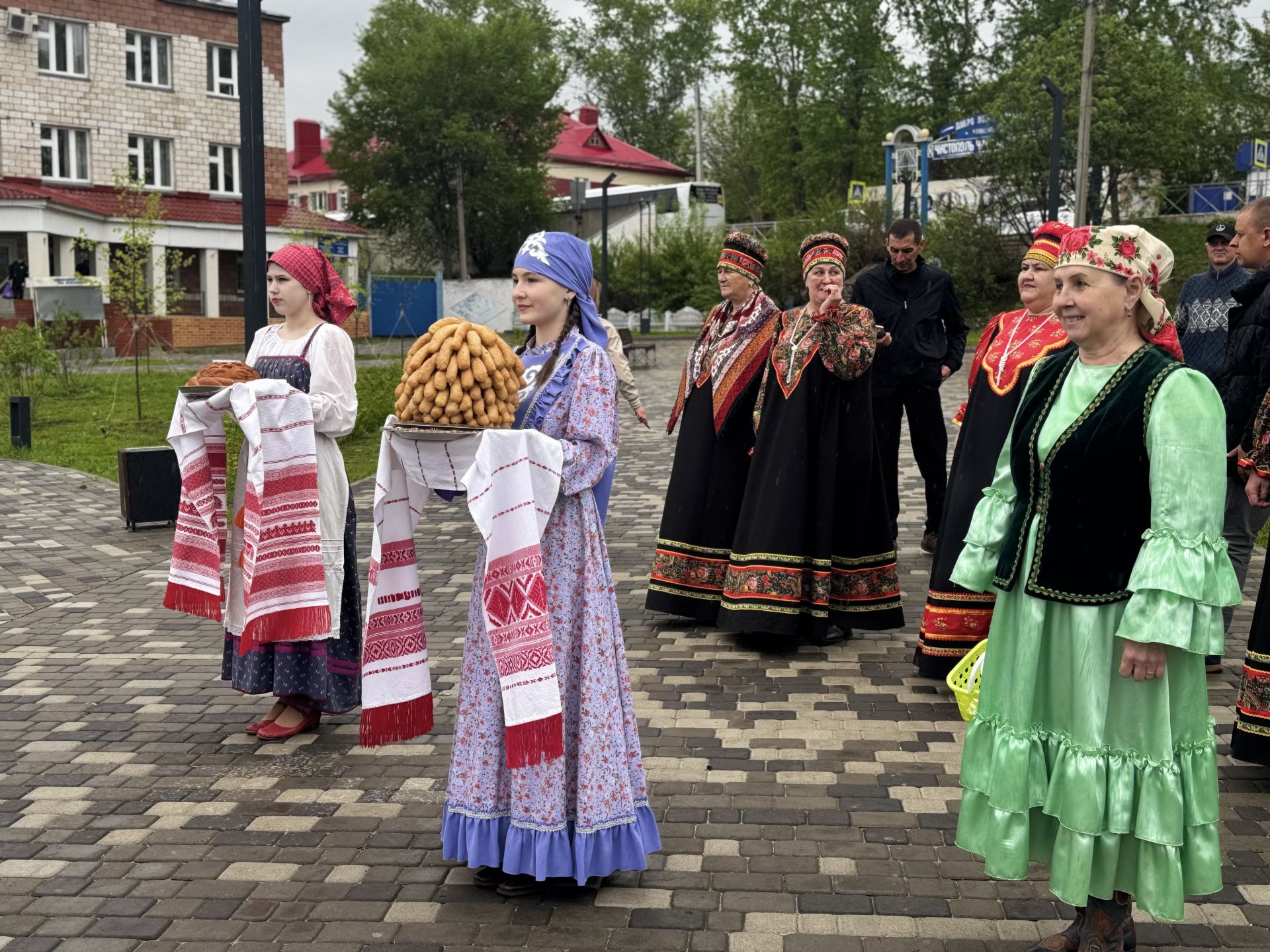 К новой пристани в Чистополе причалил первый теплоход с туристами