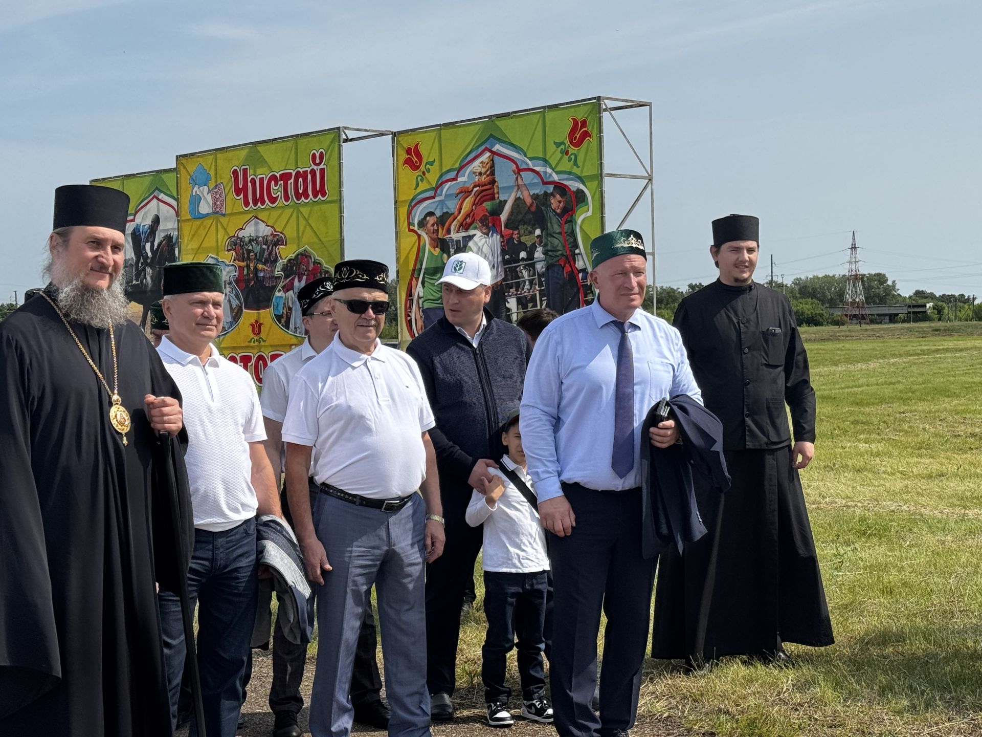 Конные скачки на Сабантуе в Чистополе собрали сотни зрителей