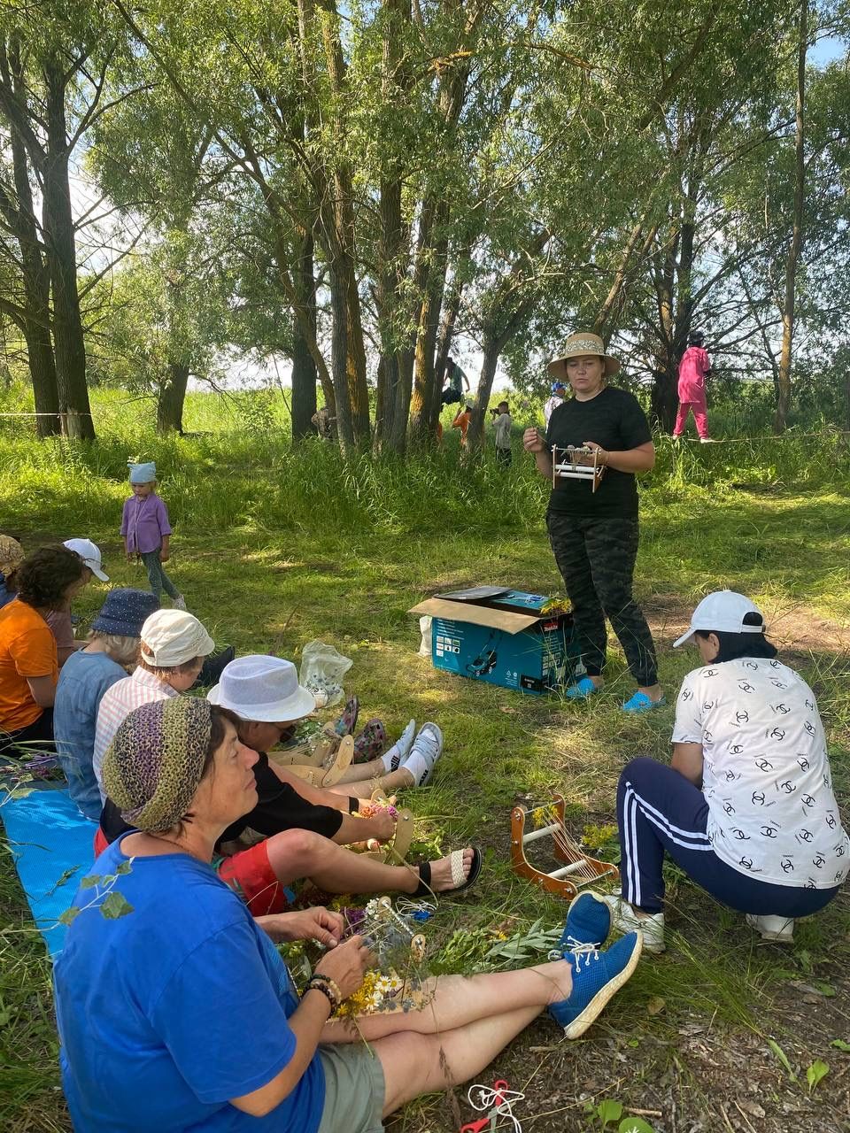 В Чистополе успешно реализуется уникальный социальный проект «Рука об руку»