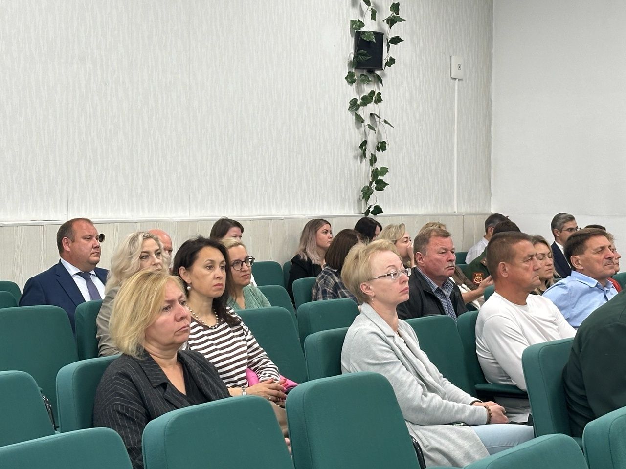 Дмитрий Иванов: «1 сентября для каждого чистопольского ребёнка должно стать по-настоящему радостным днем»