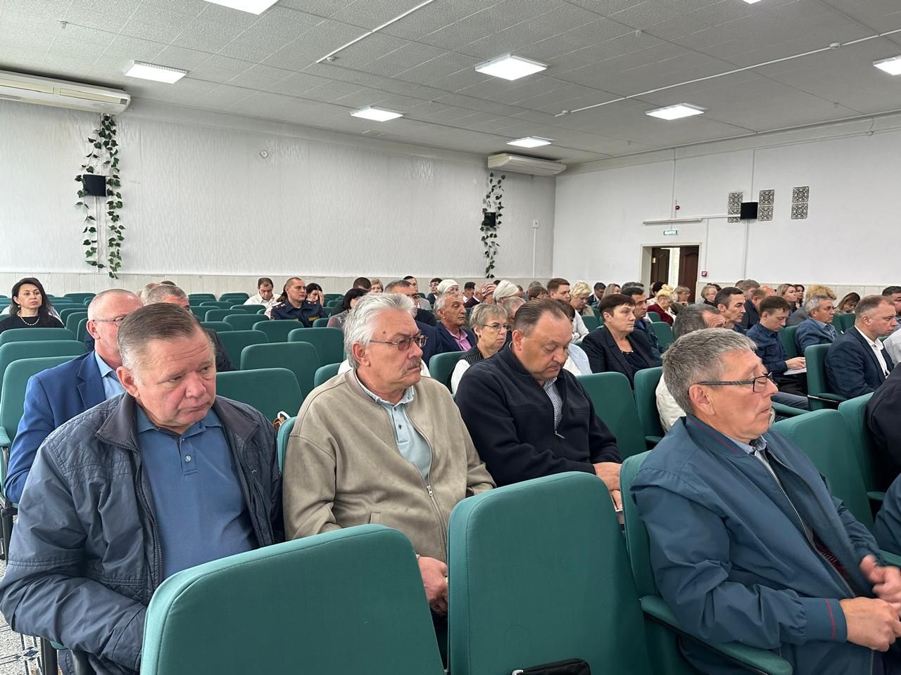 Глава Чистопольского района предупредил о бдительности против мошенников и вербовщиков