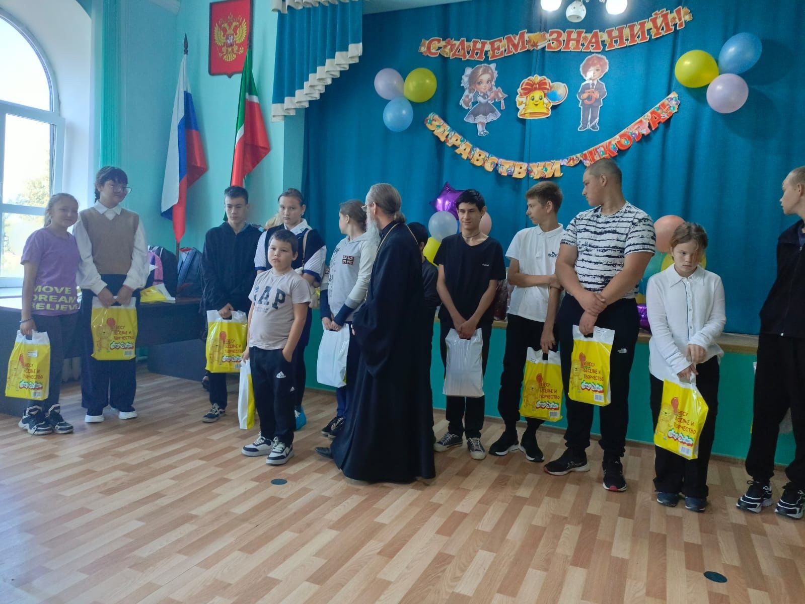 В Чистополе прошла благотворительная акция «Помоги собраться в школу» для детей с ОВЗ